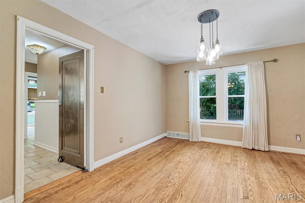 103 Thoroughman Avenue