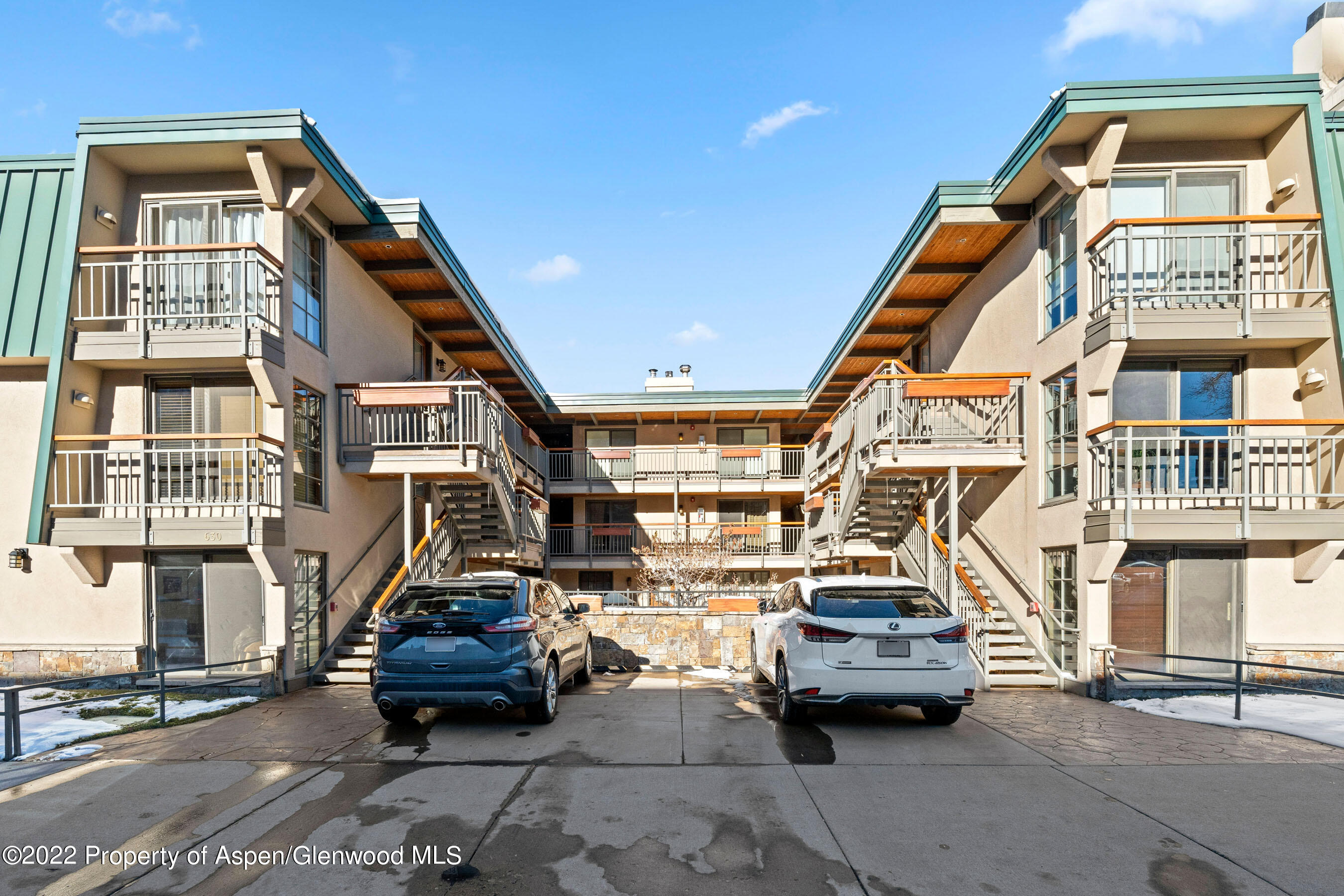 630 E Cooper Avenue, #17