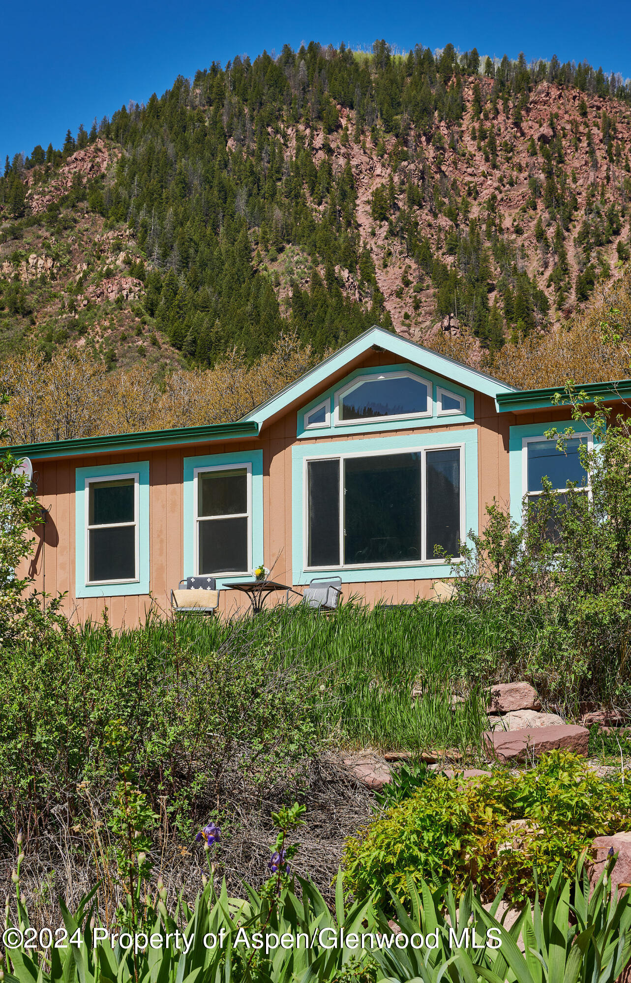 8 Arapahoe Lane