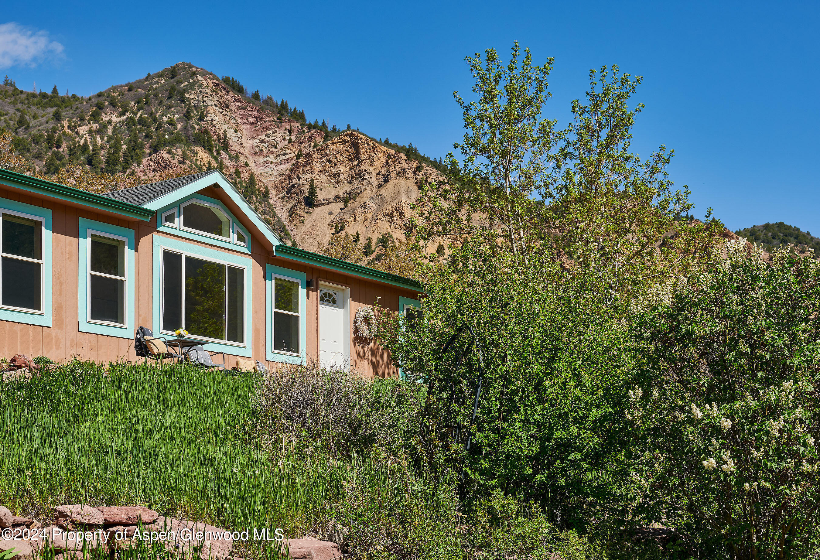 8 Arapahoe Lane