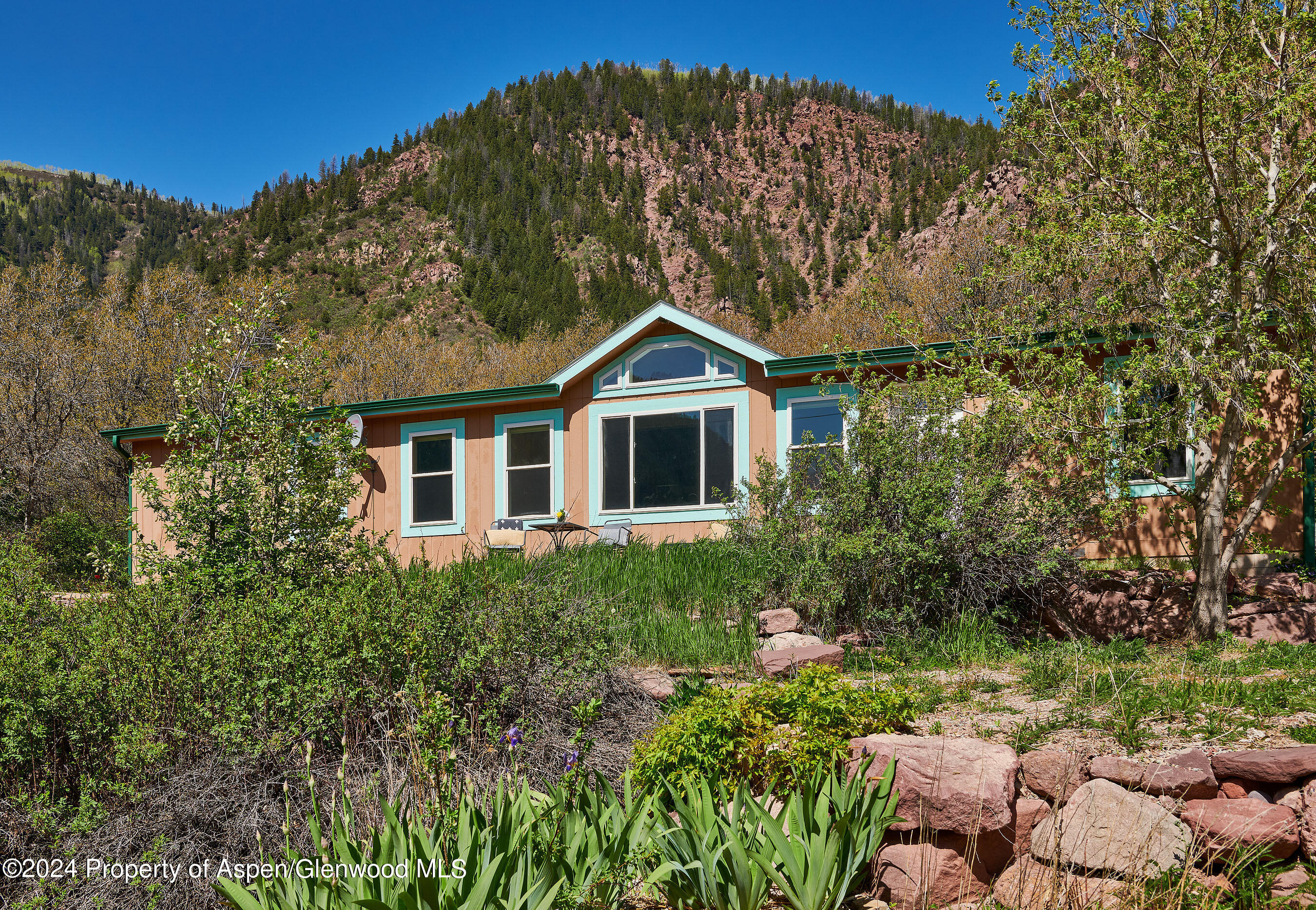 8 Arapahoe Lane