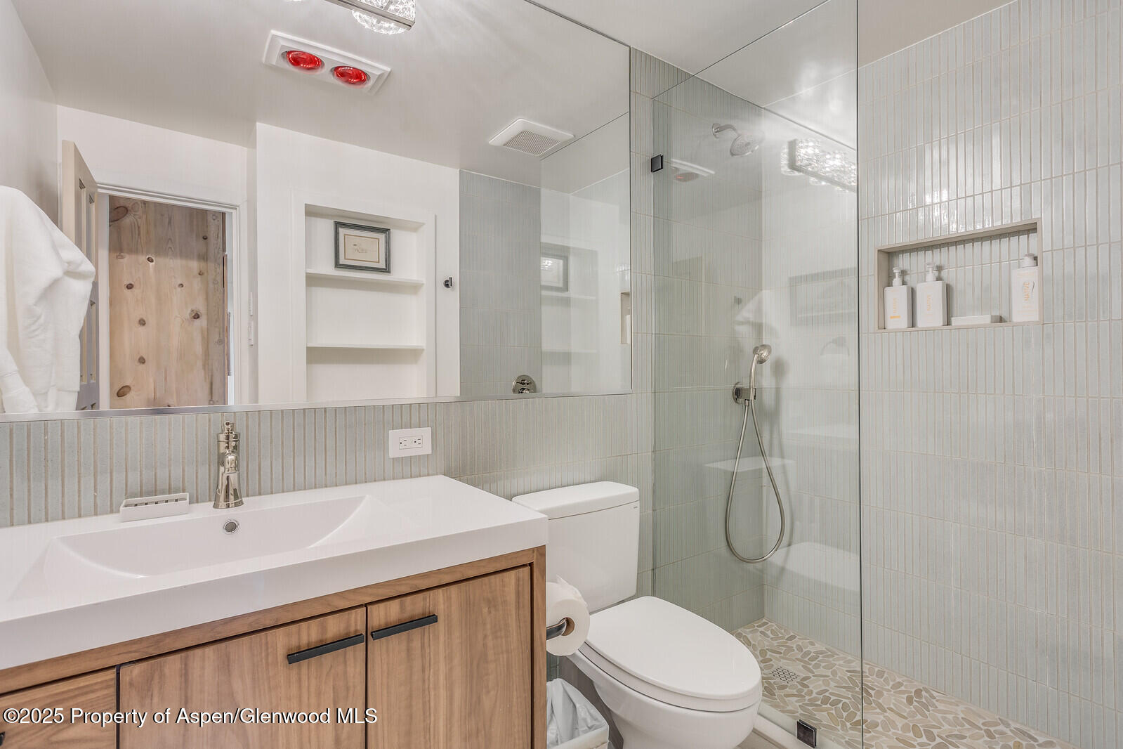 731 S Mill Street, 3A