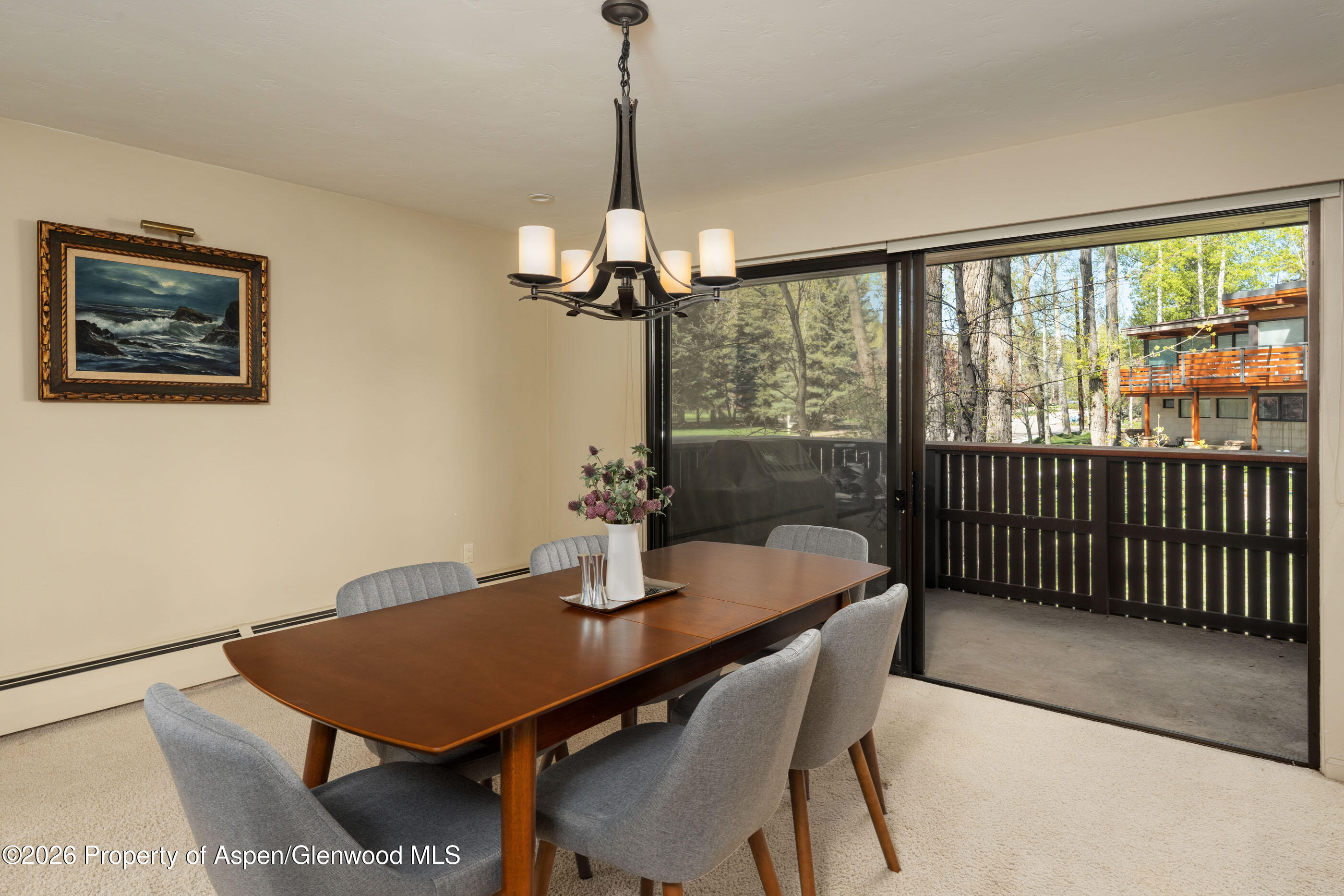400 W Hopkins Avenue 5