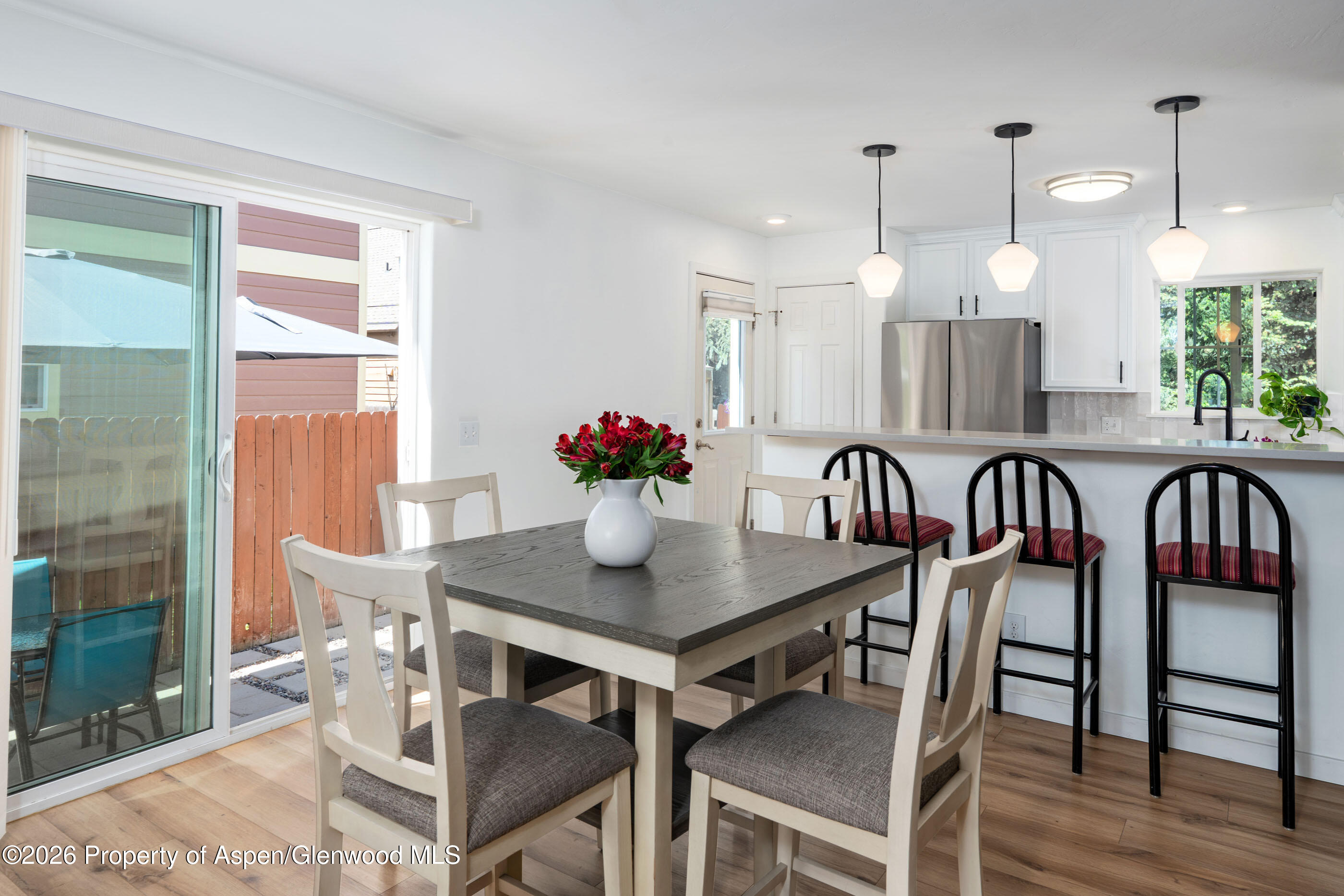 321 W 8th Court