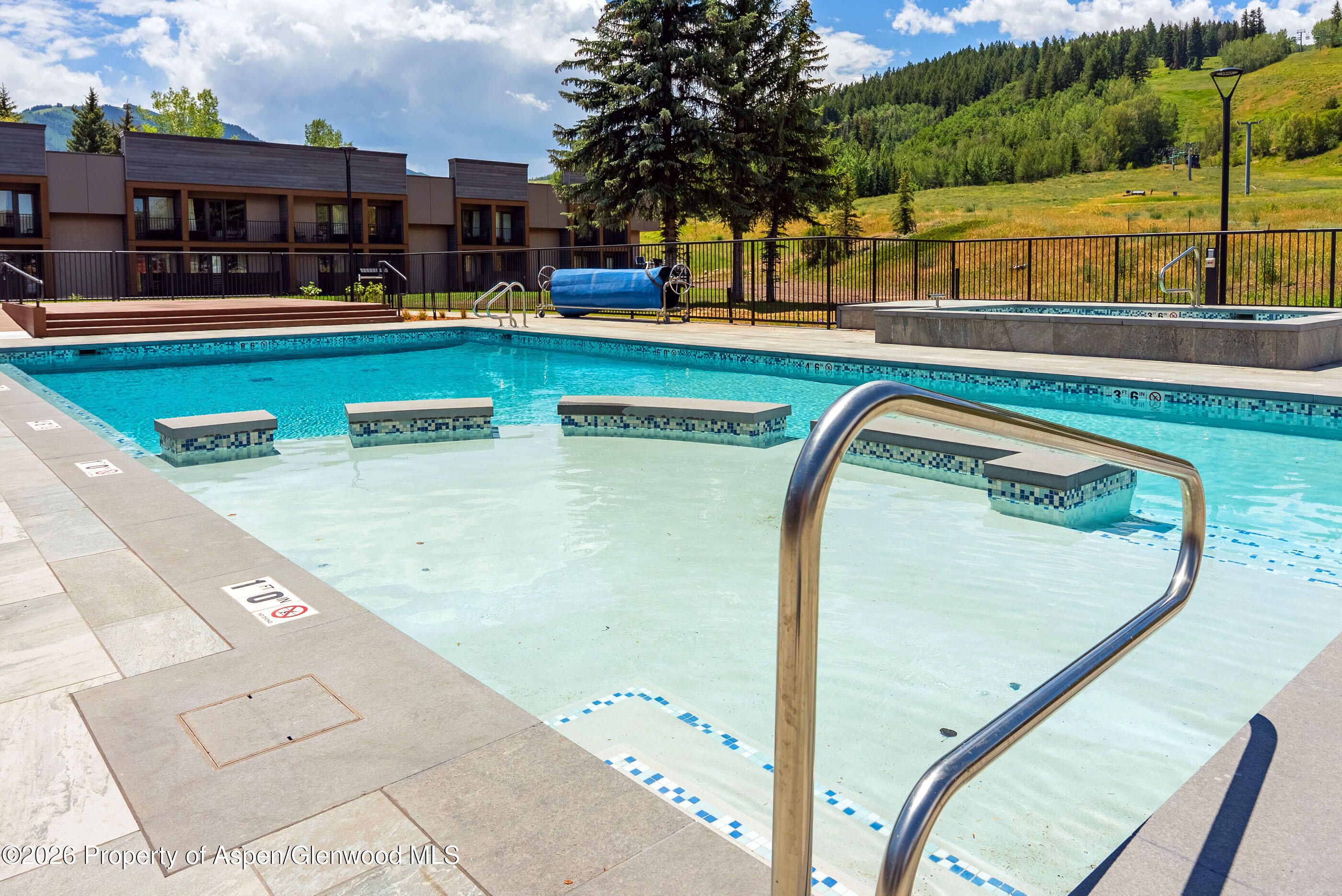 38750 Highway 82 2273