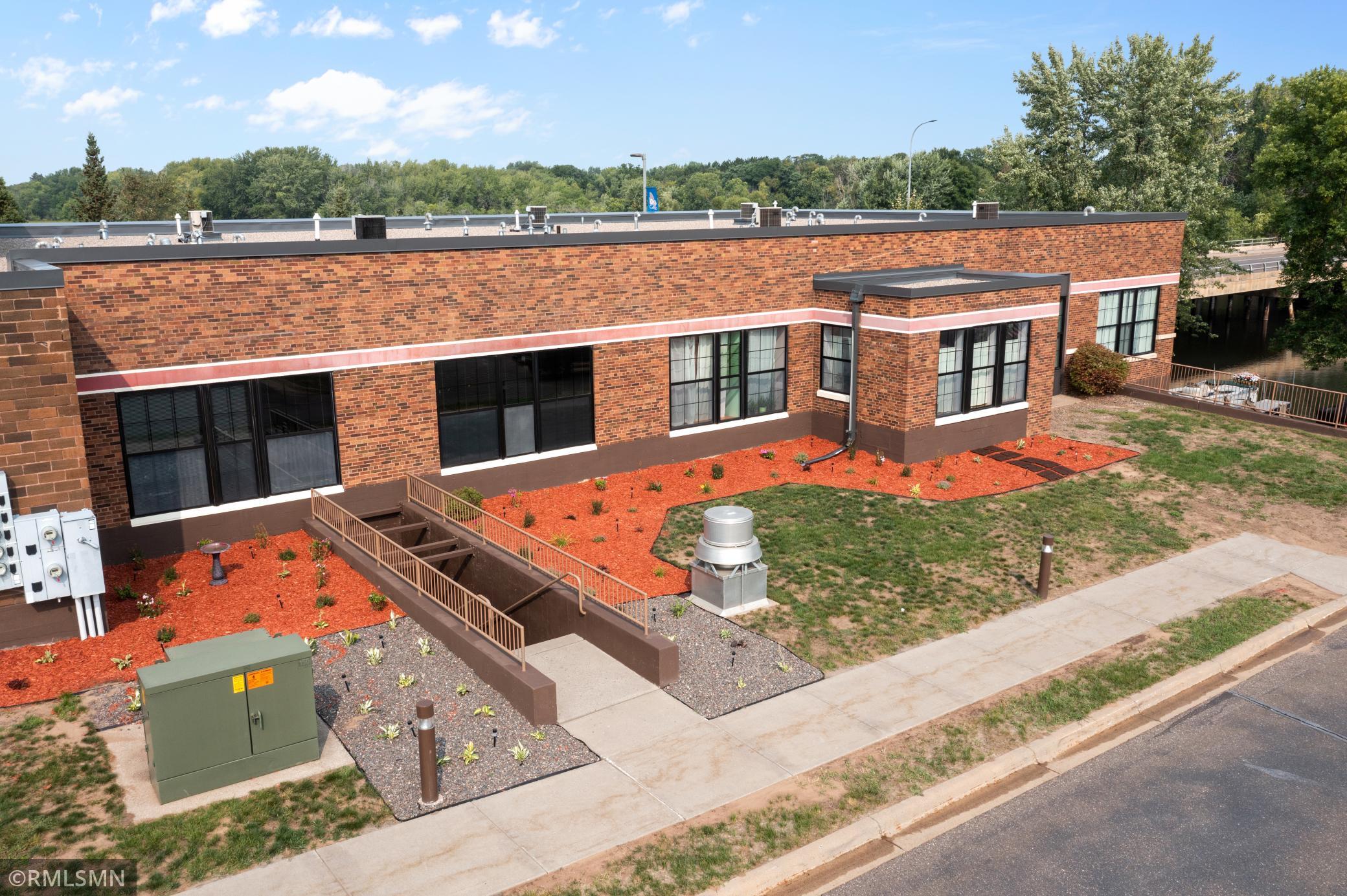 30 Main Street S Unit: 4D