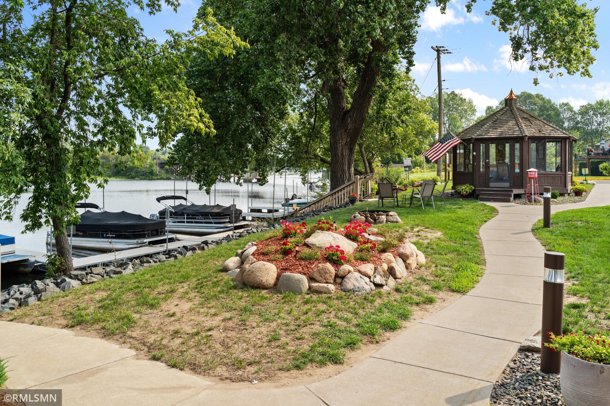 30 Main Street S Unit: 4D