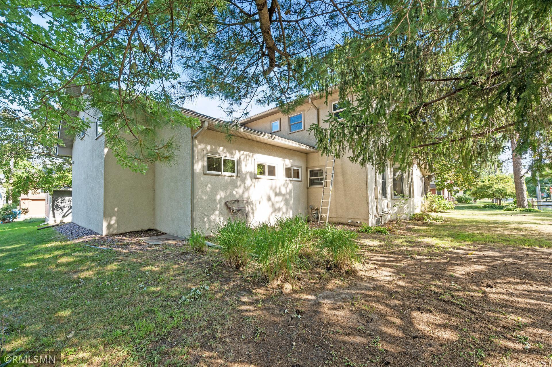 2279 8th Street
