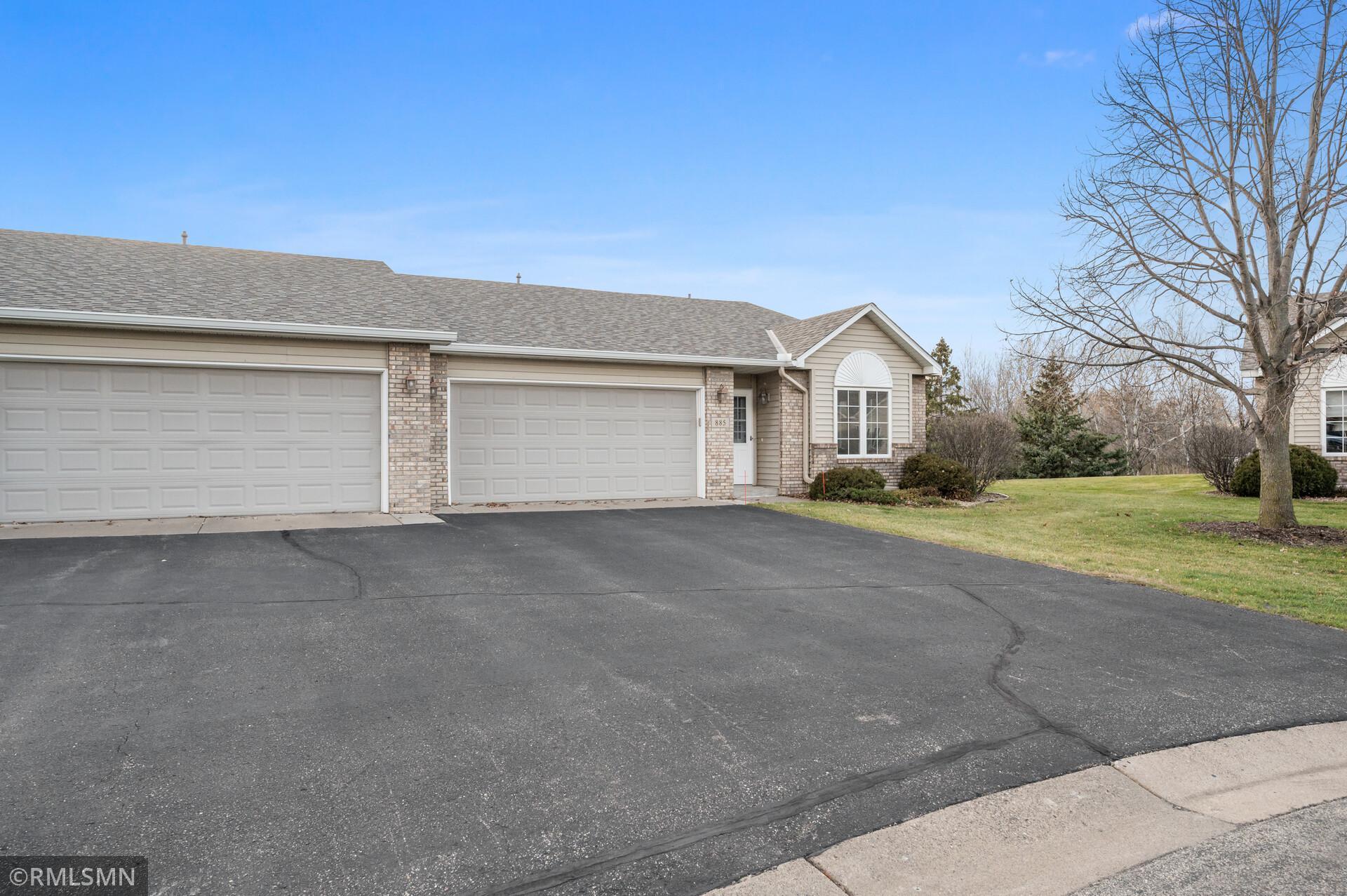 885 Evergreen Court