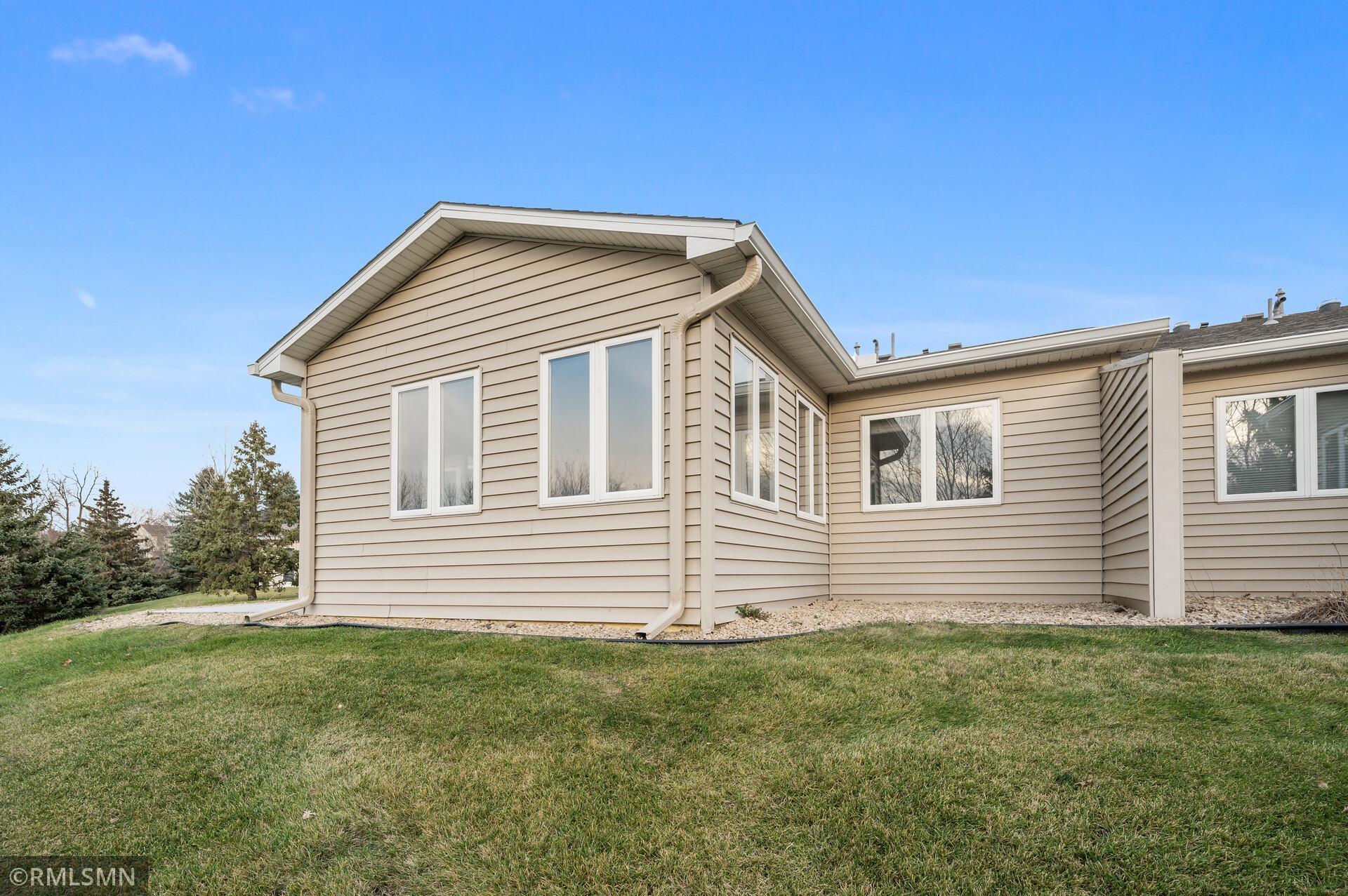 885 Evergreen Court