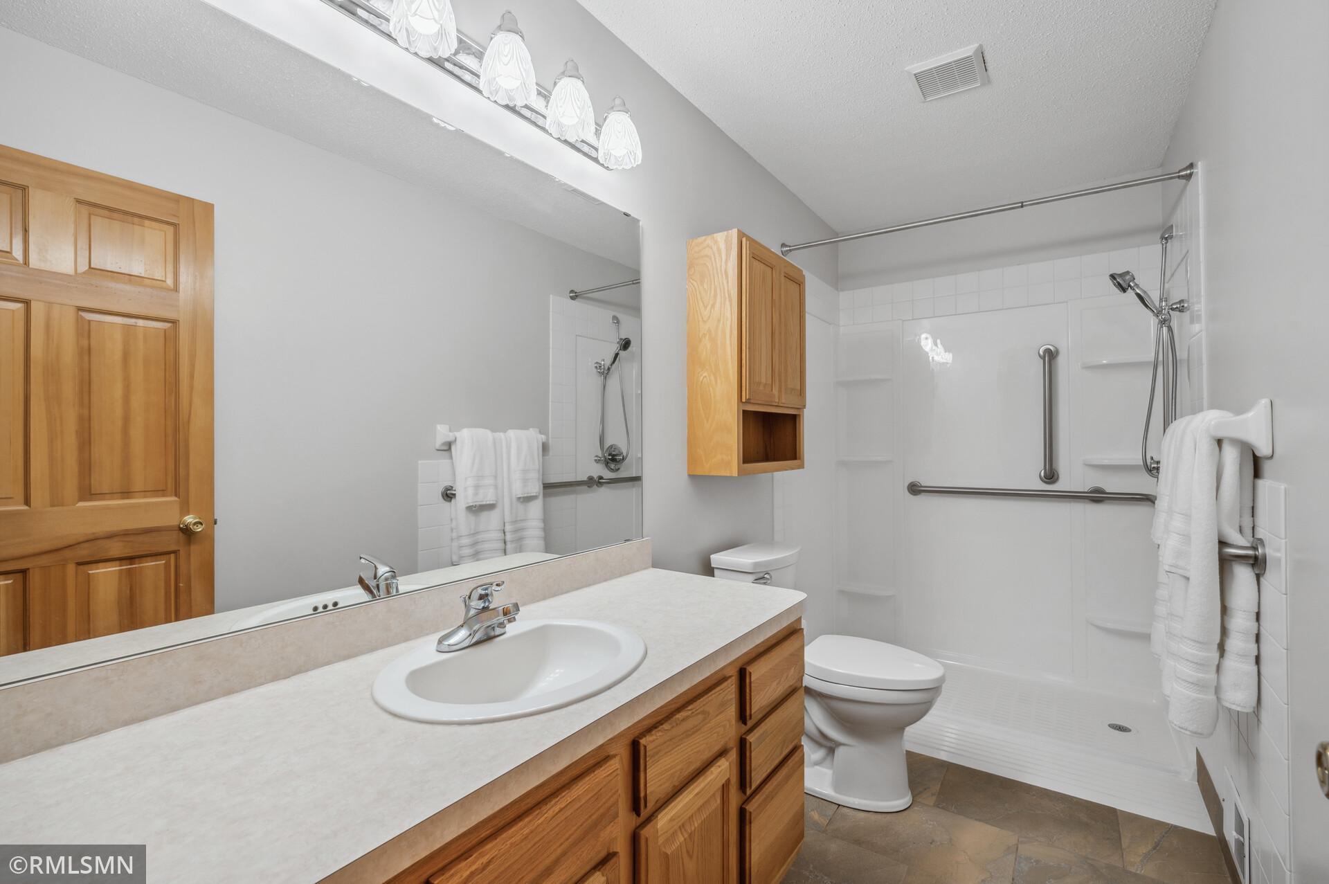 885 Evergreen Court