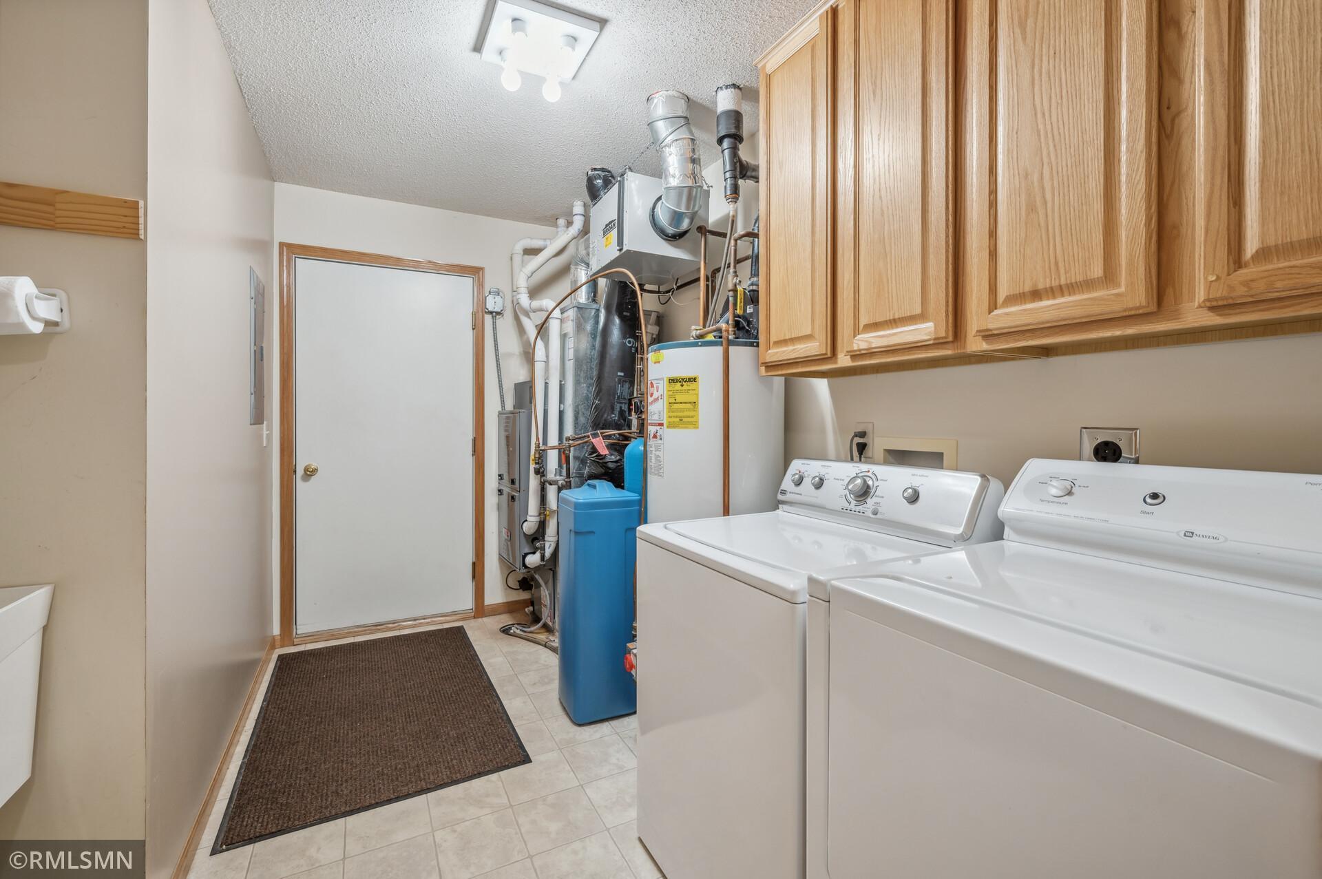 885 Evergreen Court