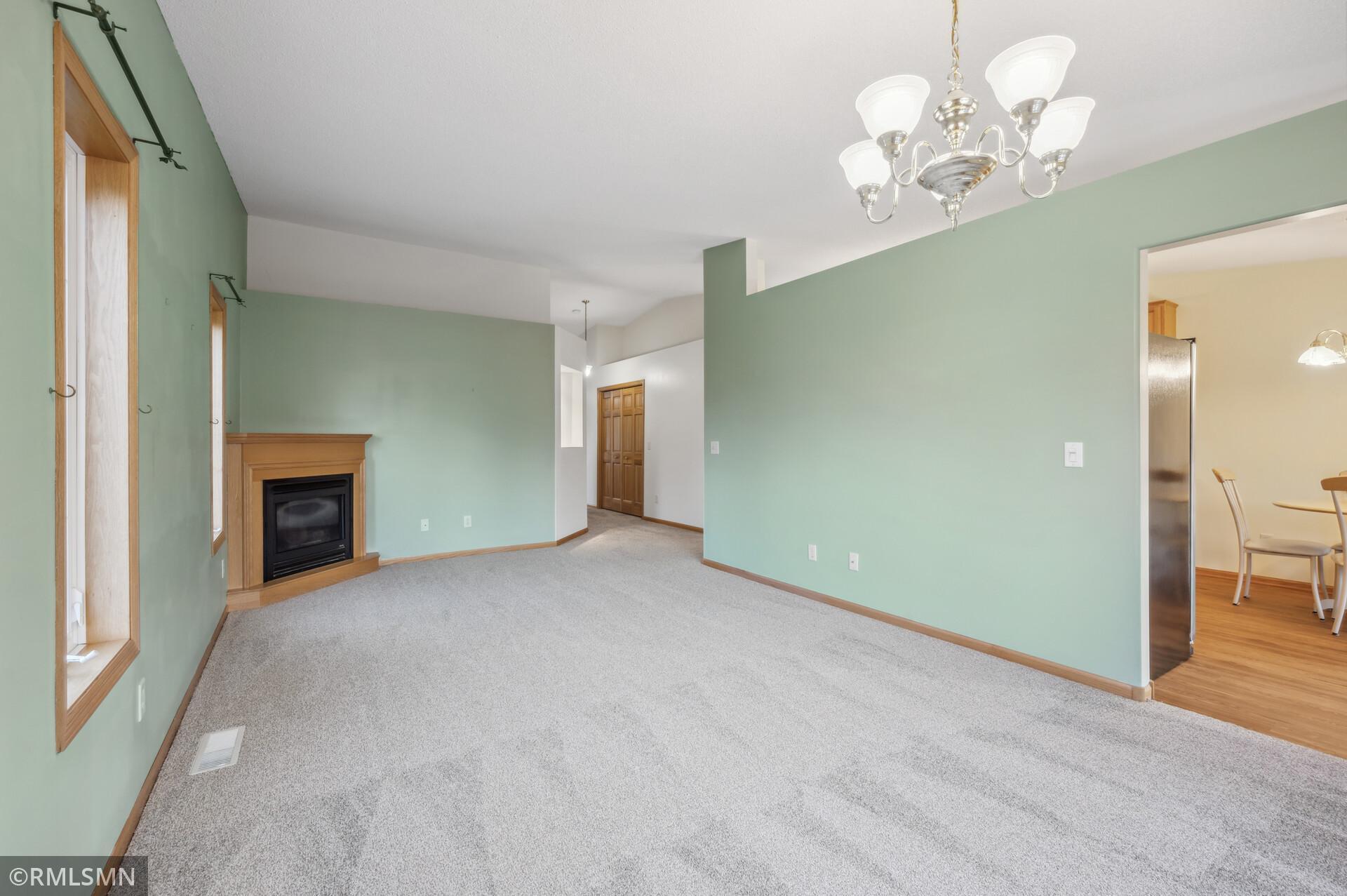 885 Evergreen Court