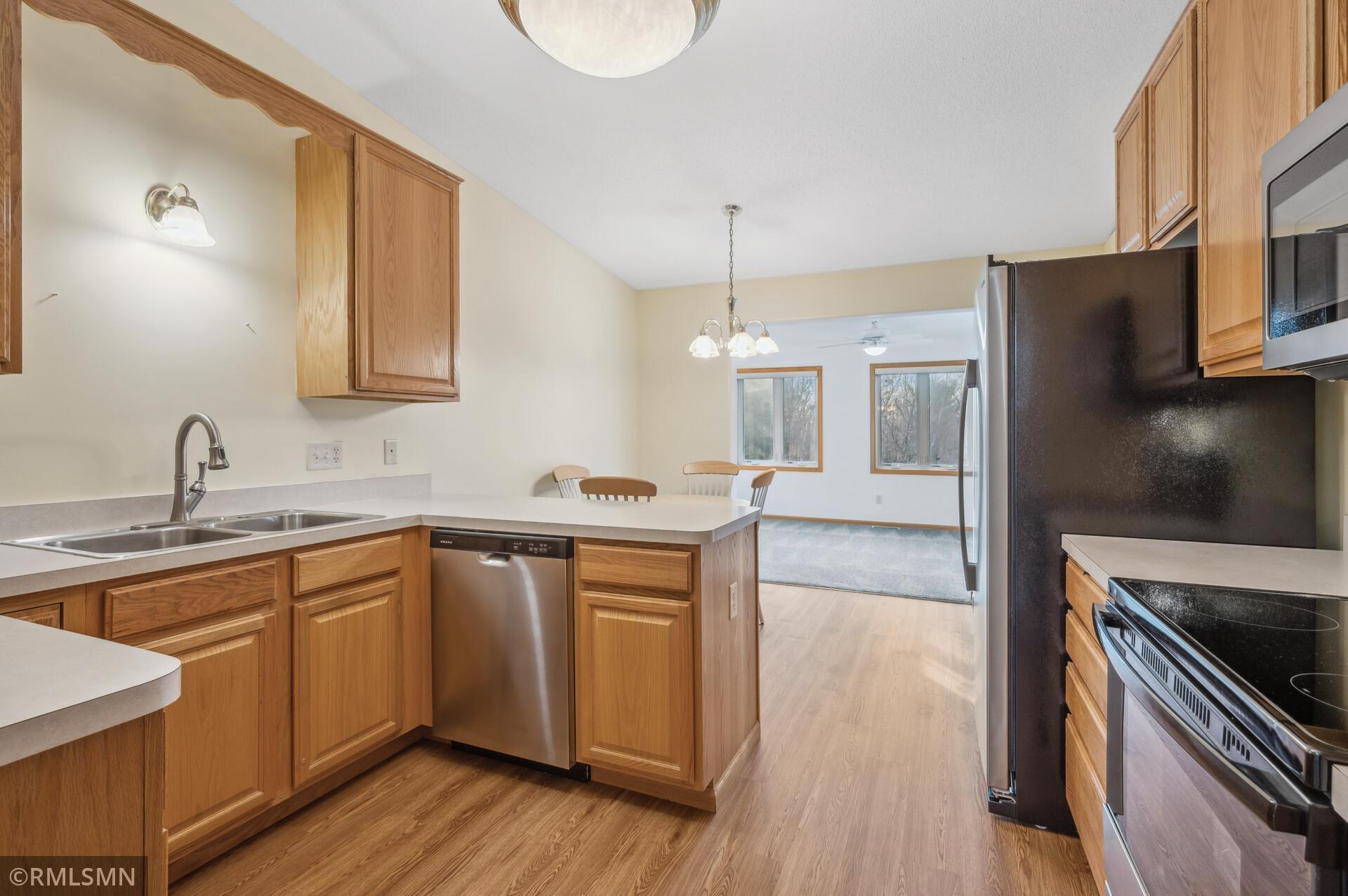 885 Evergreen Court