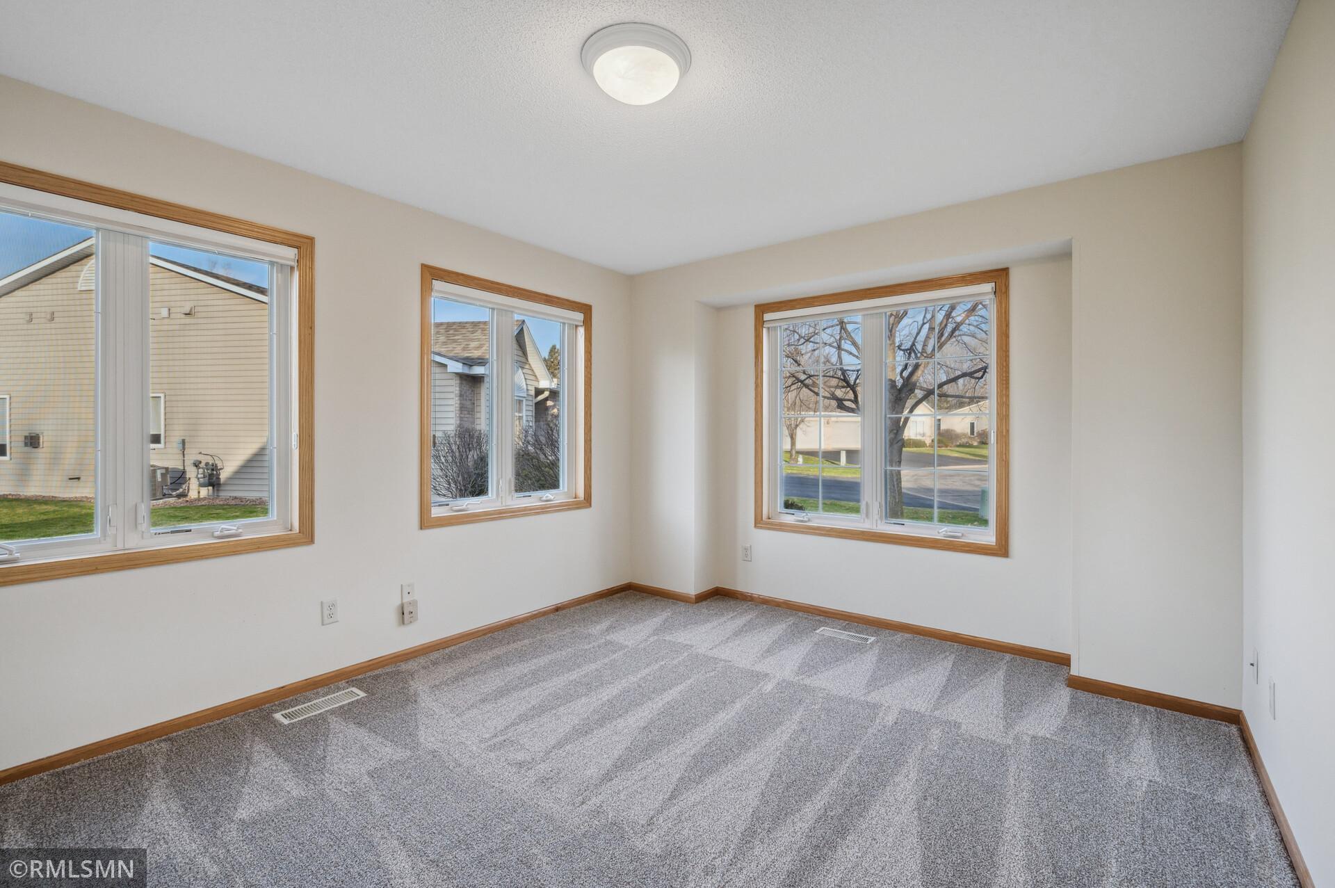 885 Evergreen Court