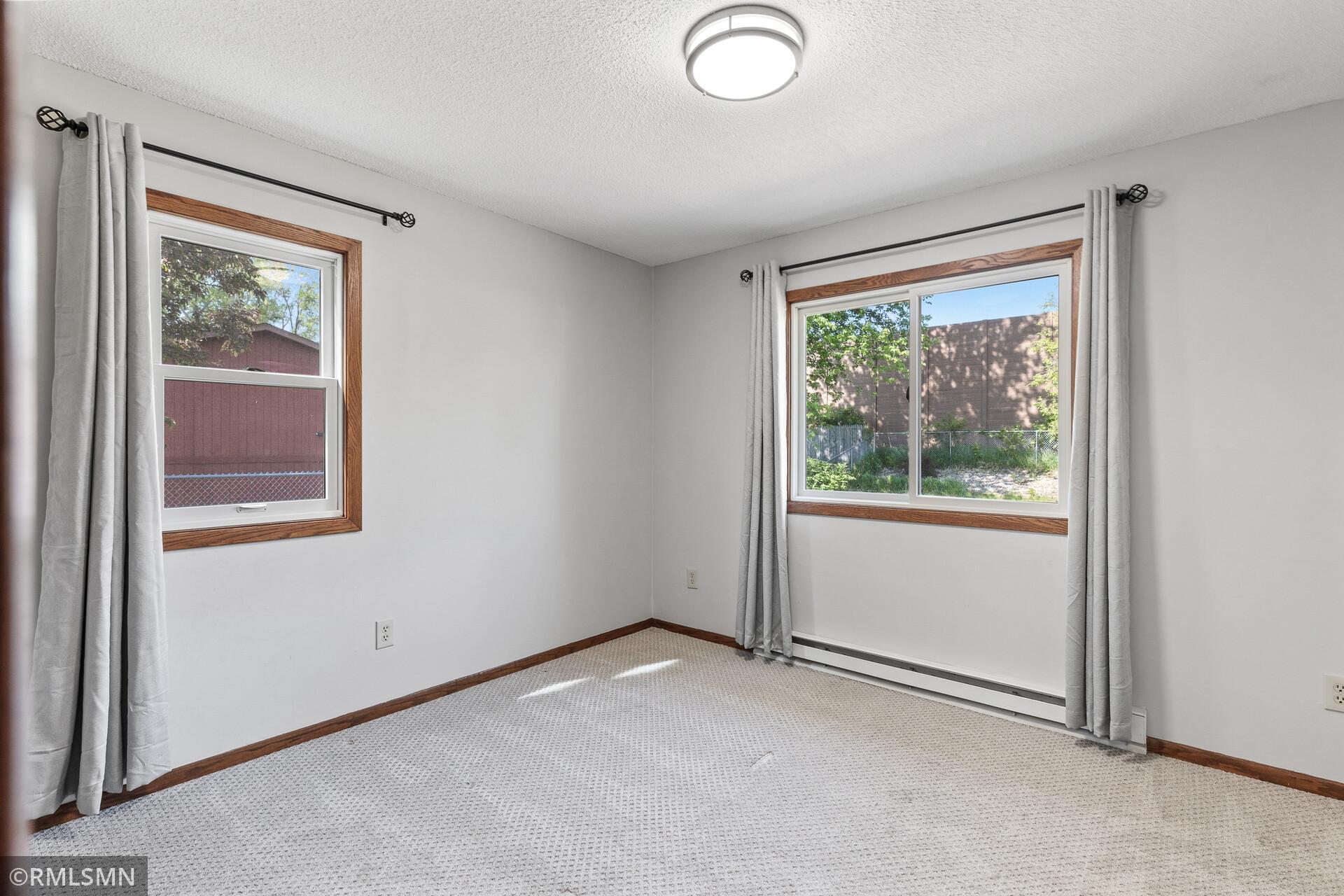 5821 Otter View Trail
