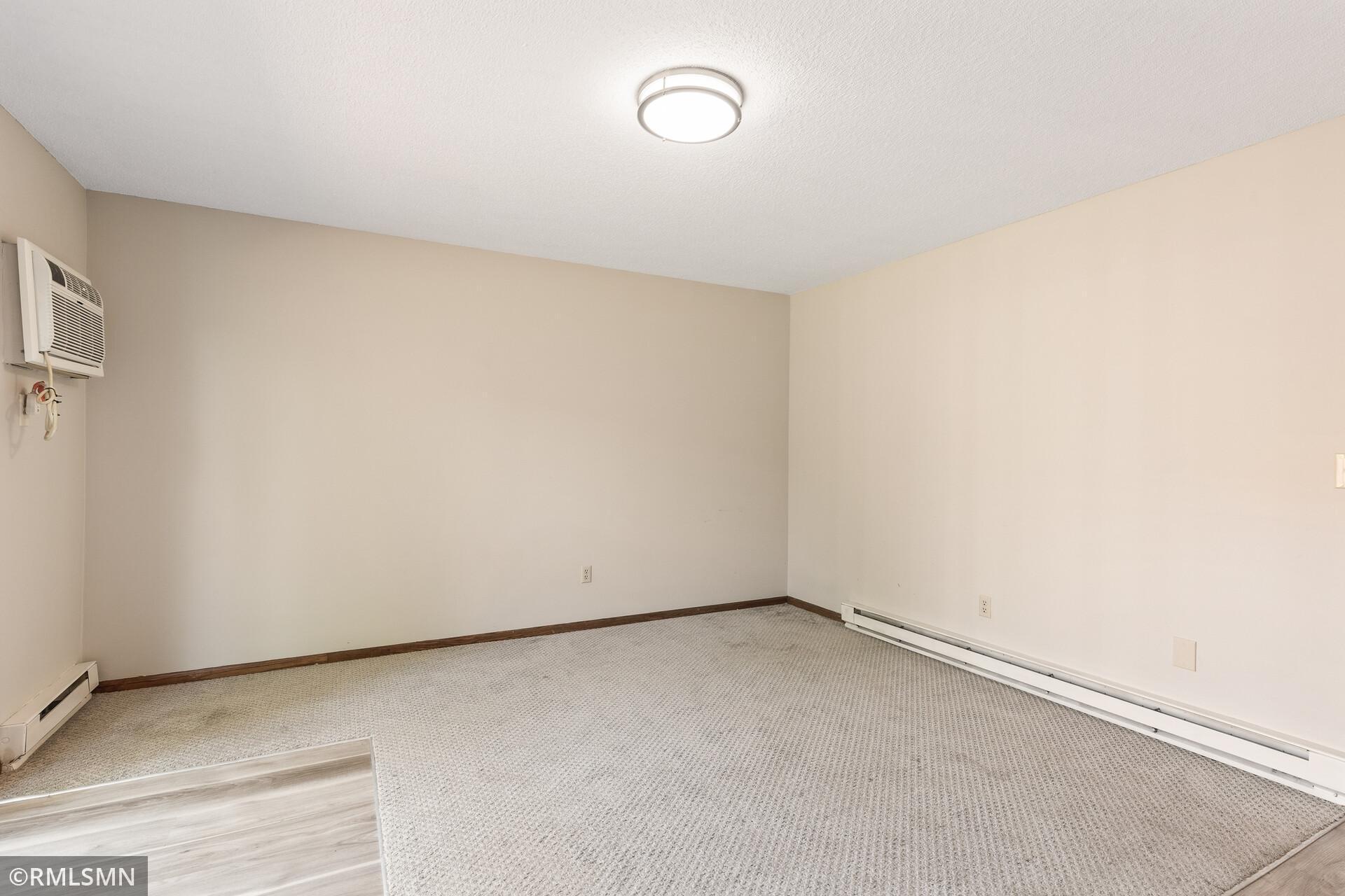 5821 Otter View Trail