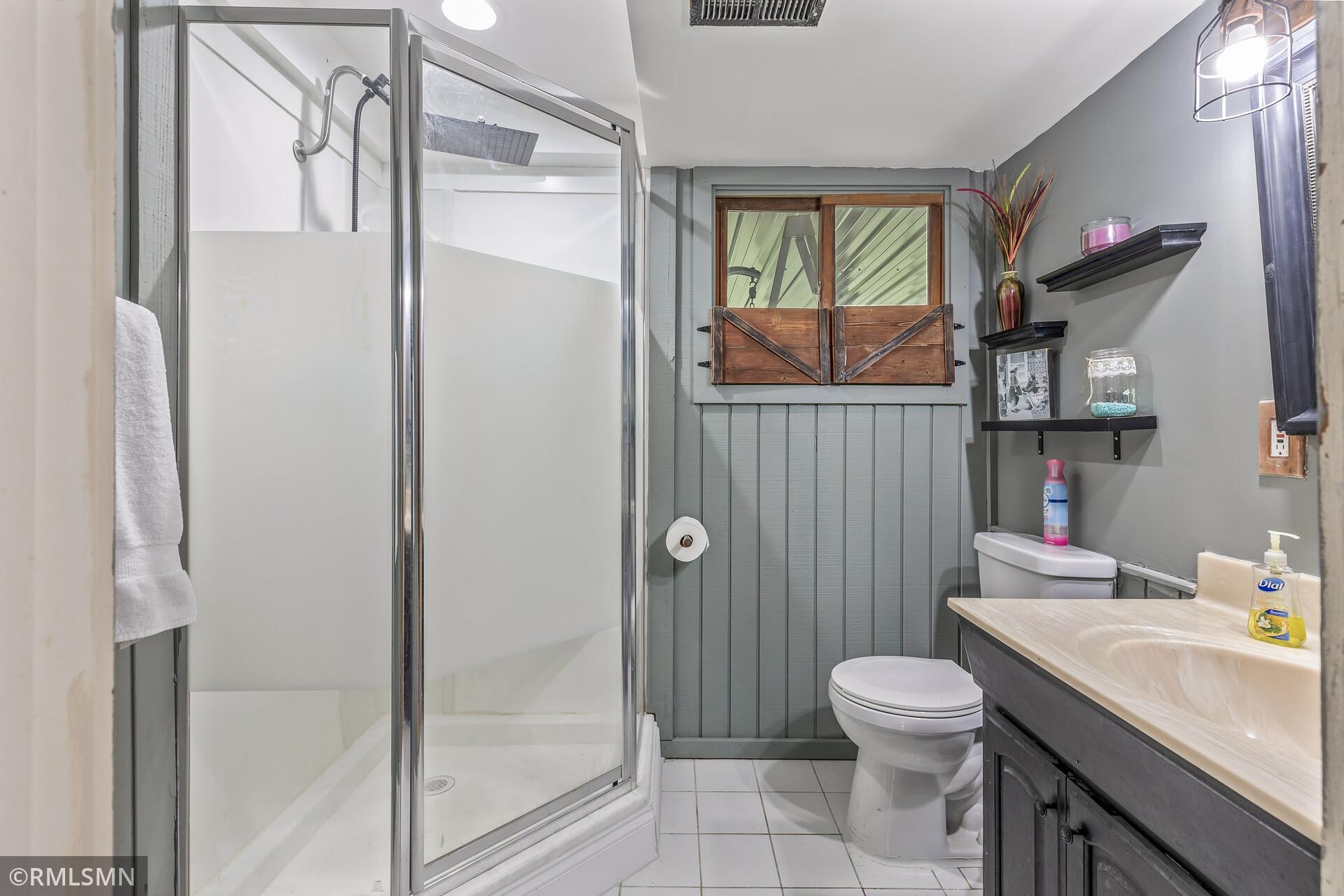 2680 Riviera Drive N