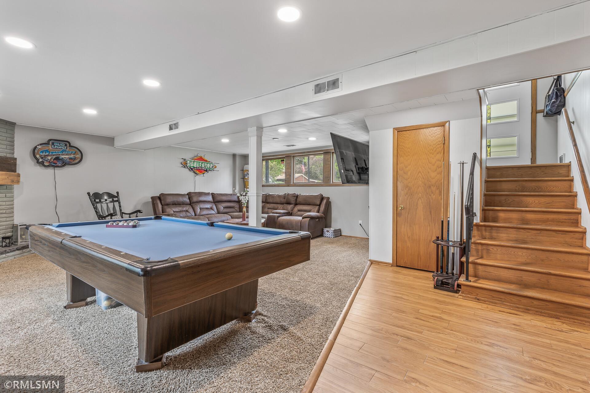 2680 Riviera Drive N