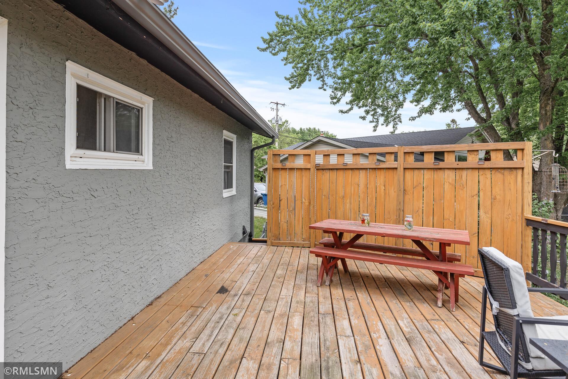 2680 Riviera Drive N