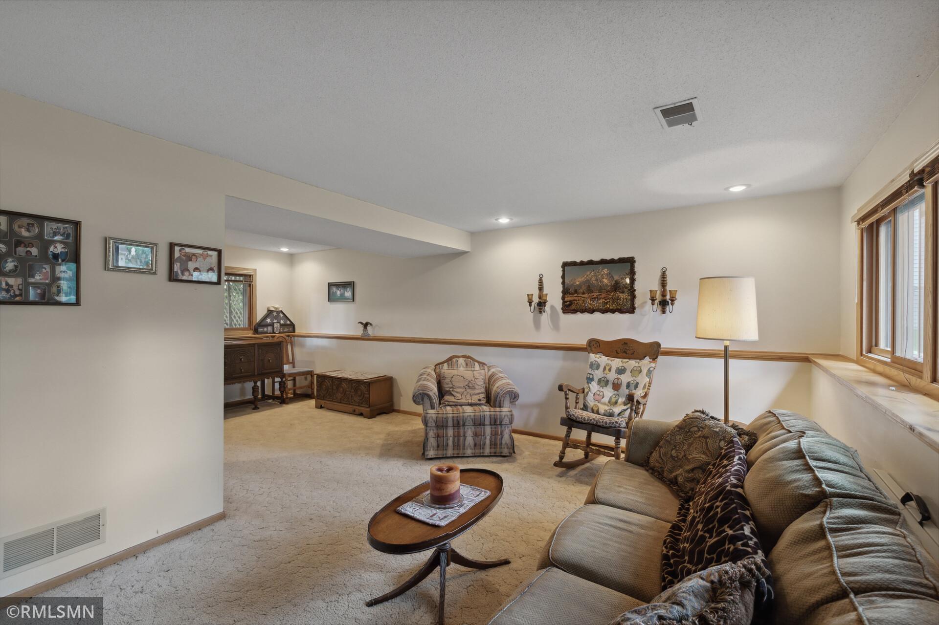 3925 86th Lane NE