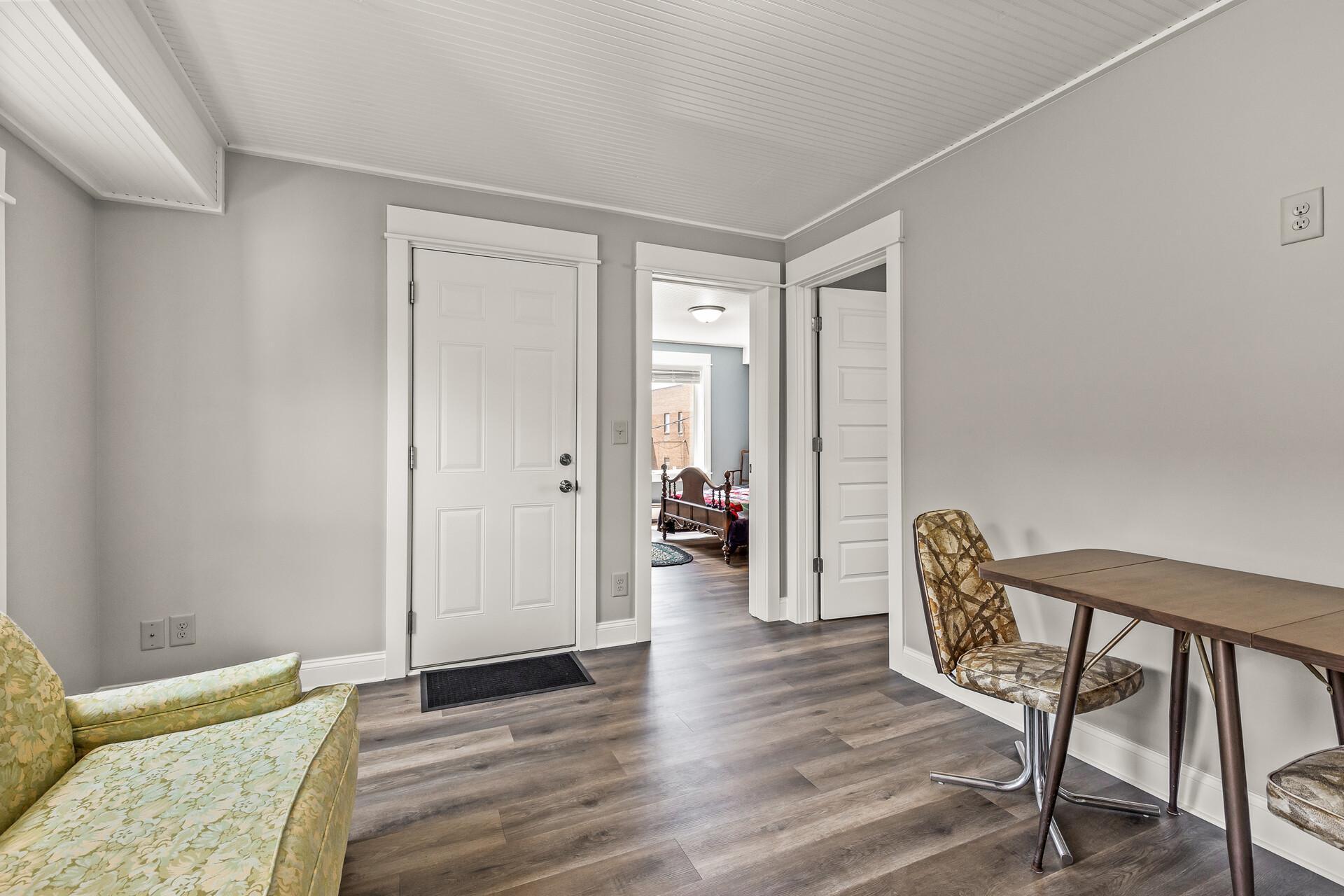 651 Hawthorne Avenue E