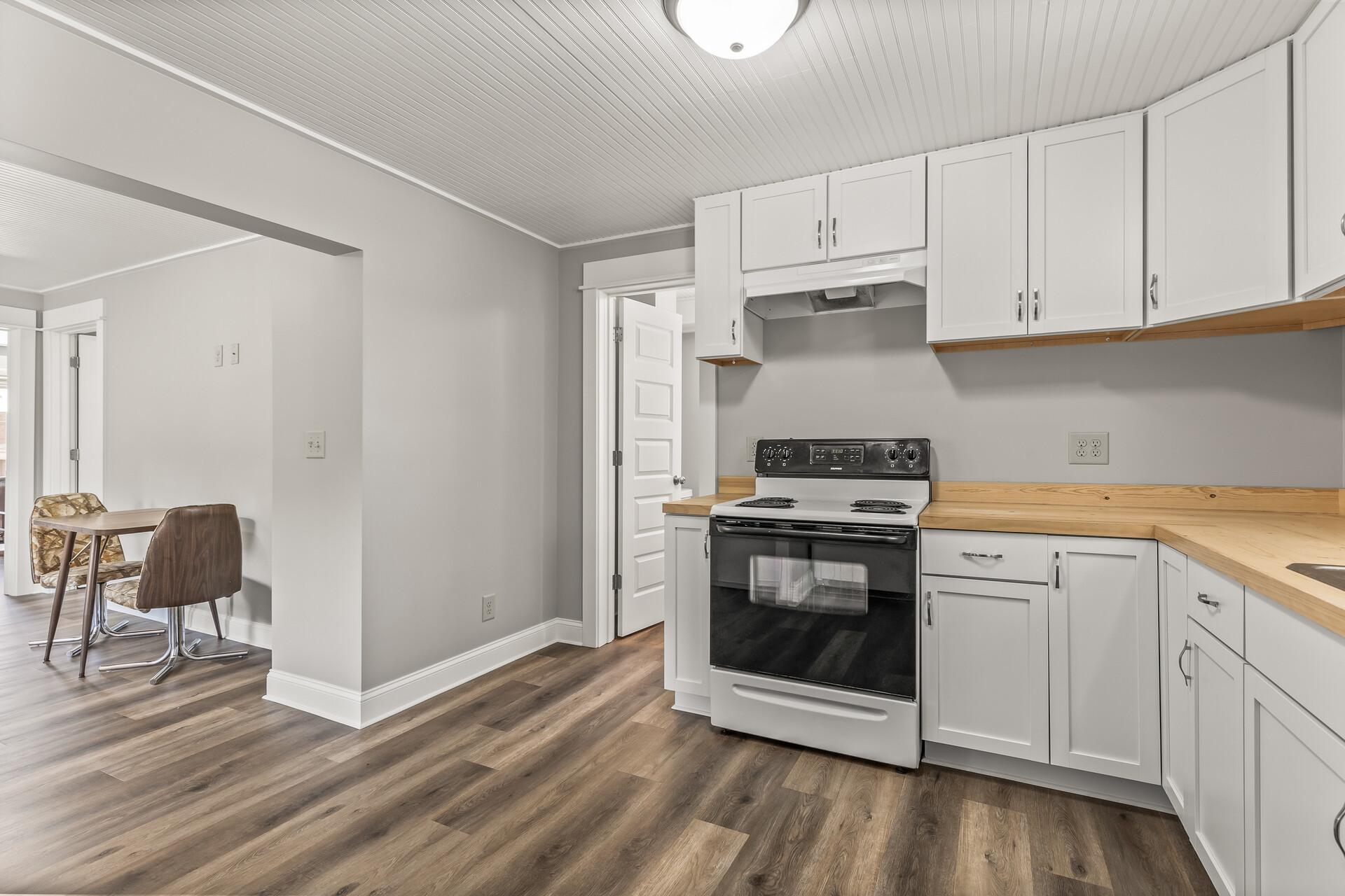 651 Hawthorne Avenue E