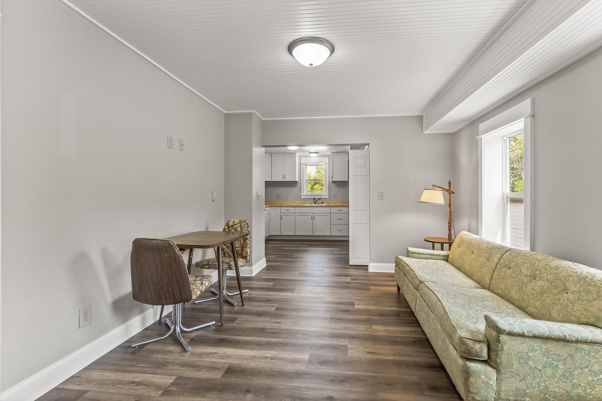 651 Hawthorne Avenue E