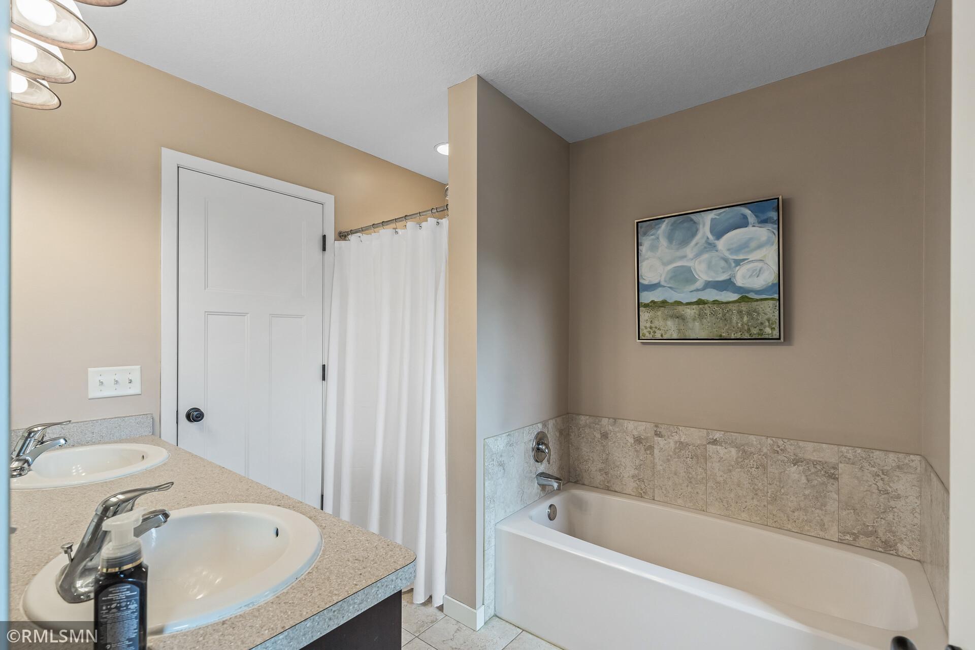 2575 Border Pine Court