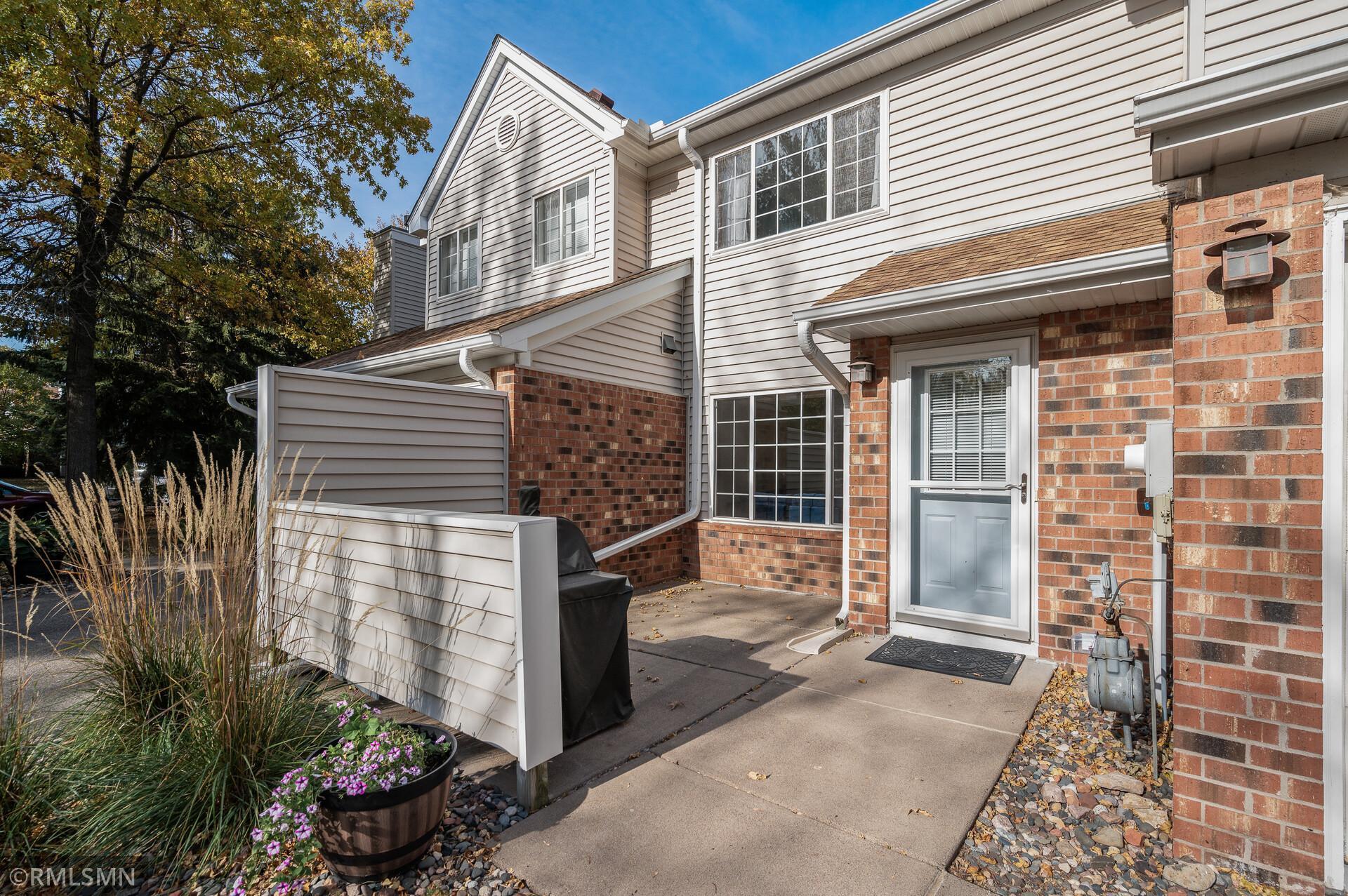 1218 Bay Cove