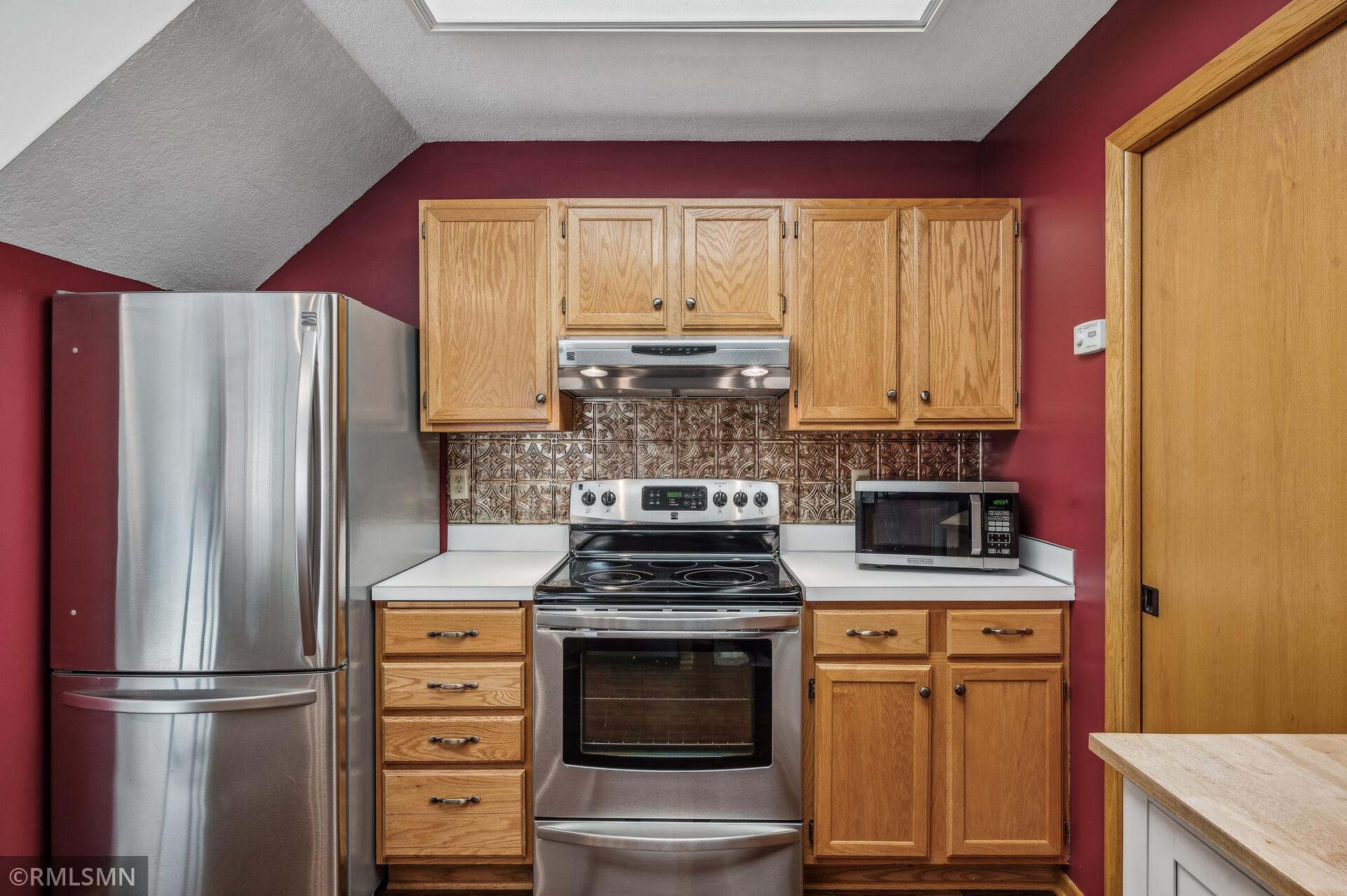 1218 Bay Cove