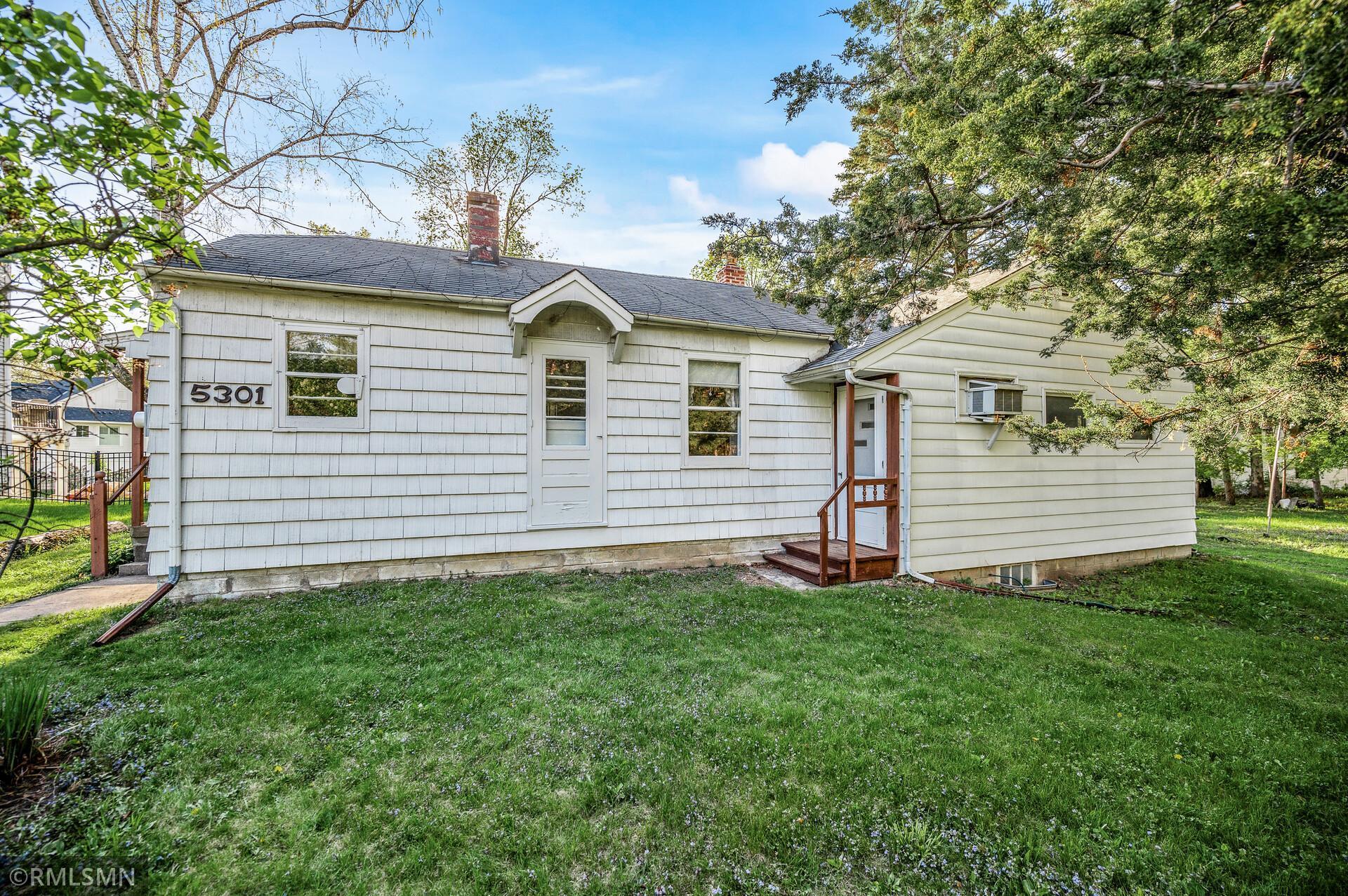 5301 E County Line Road N
