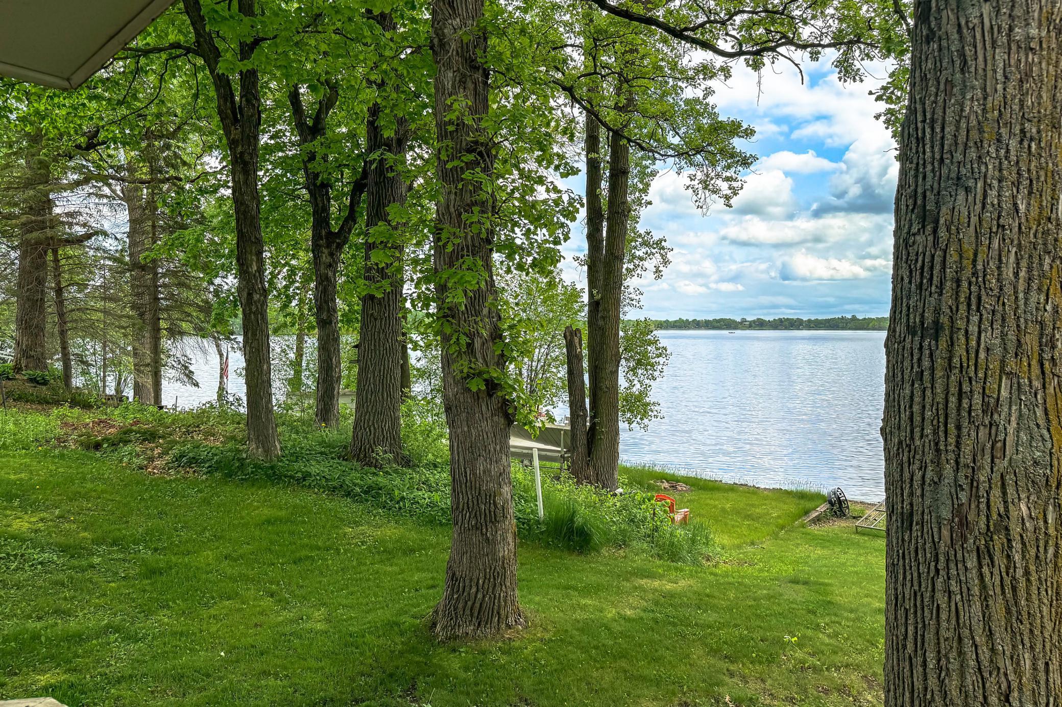 10924 Lakeview Shore Drive