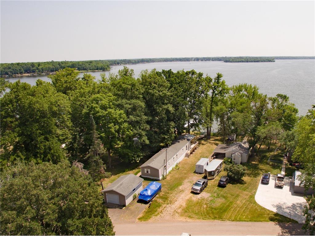 10924 Lakeview Shore Drive