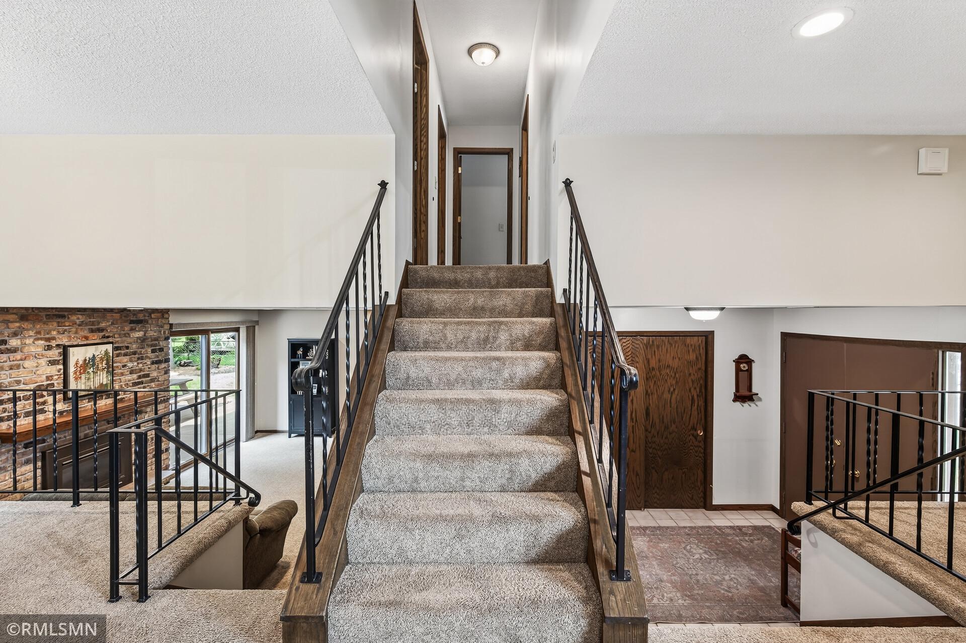 1900 15th Avenue NW