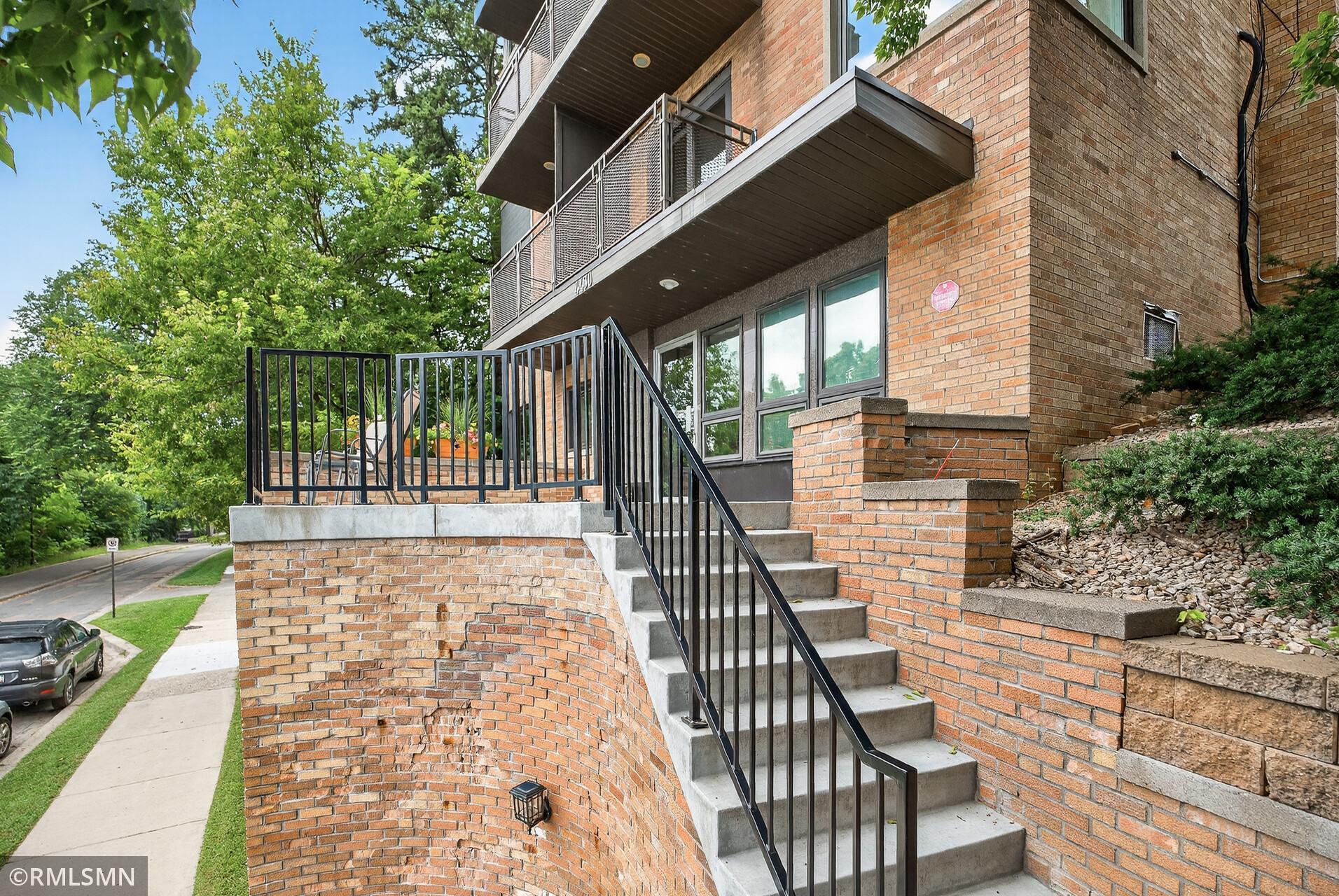 4430 W Lake Harriet Parkway Unit: 405