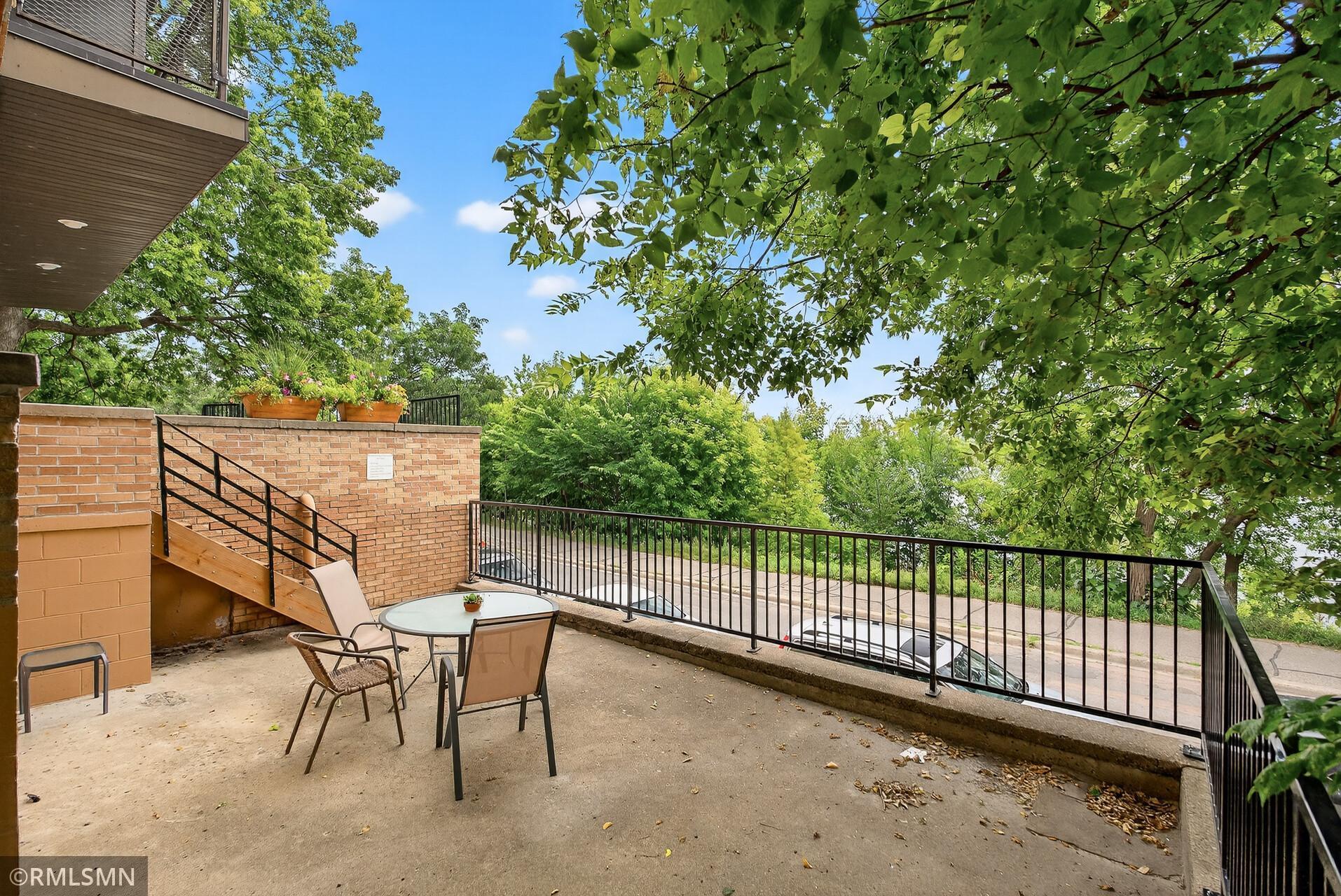 4430 W Lake Harriet Parkway Unit: 405