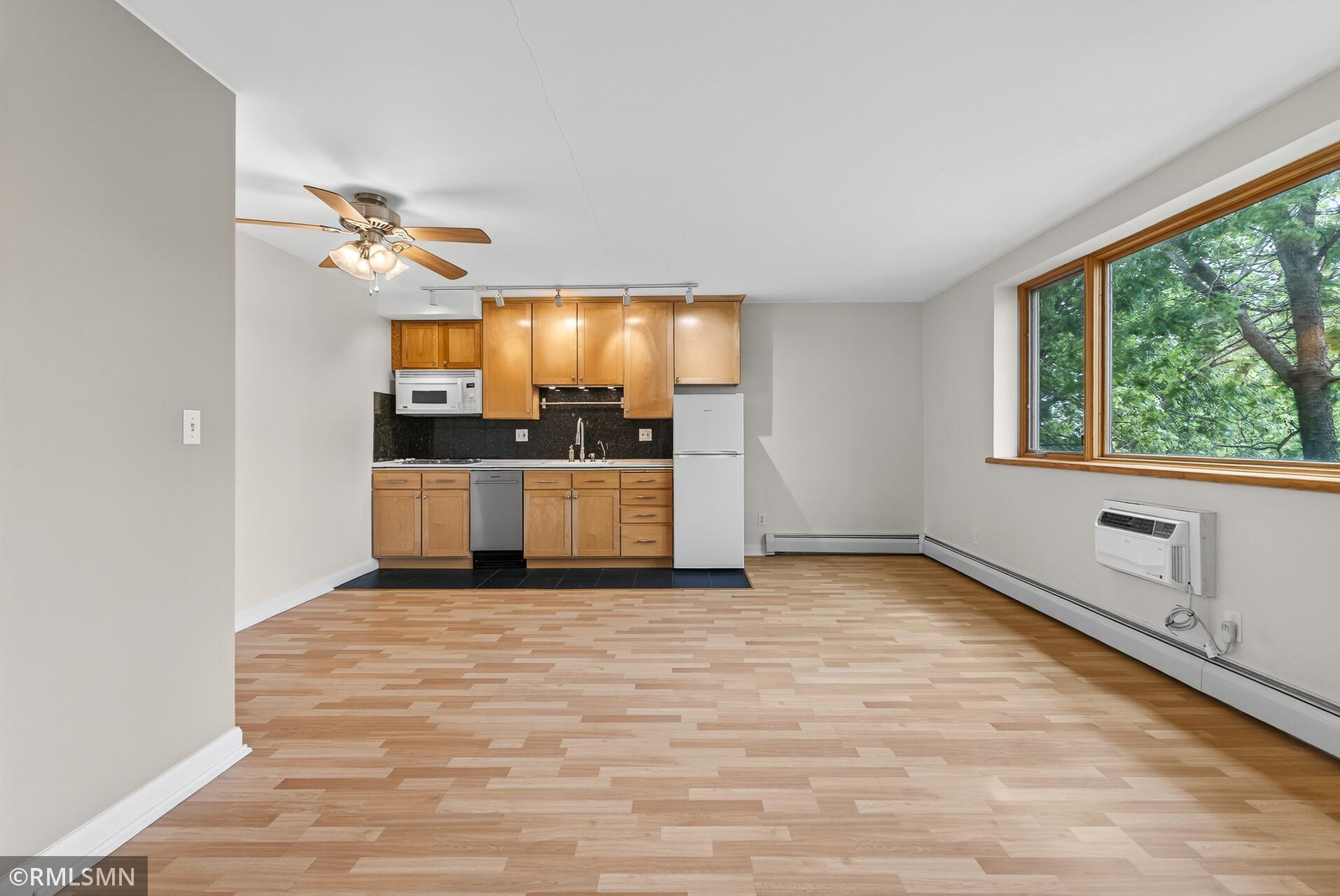 4430 W Lake Harriet Parkway Unit: 405