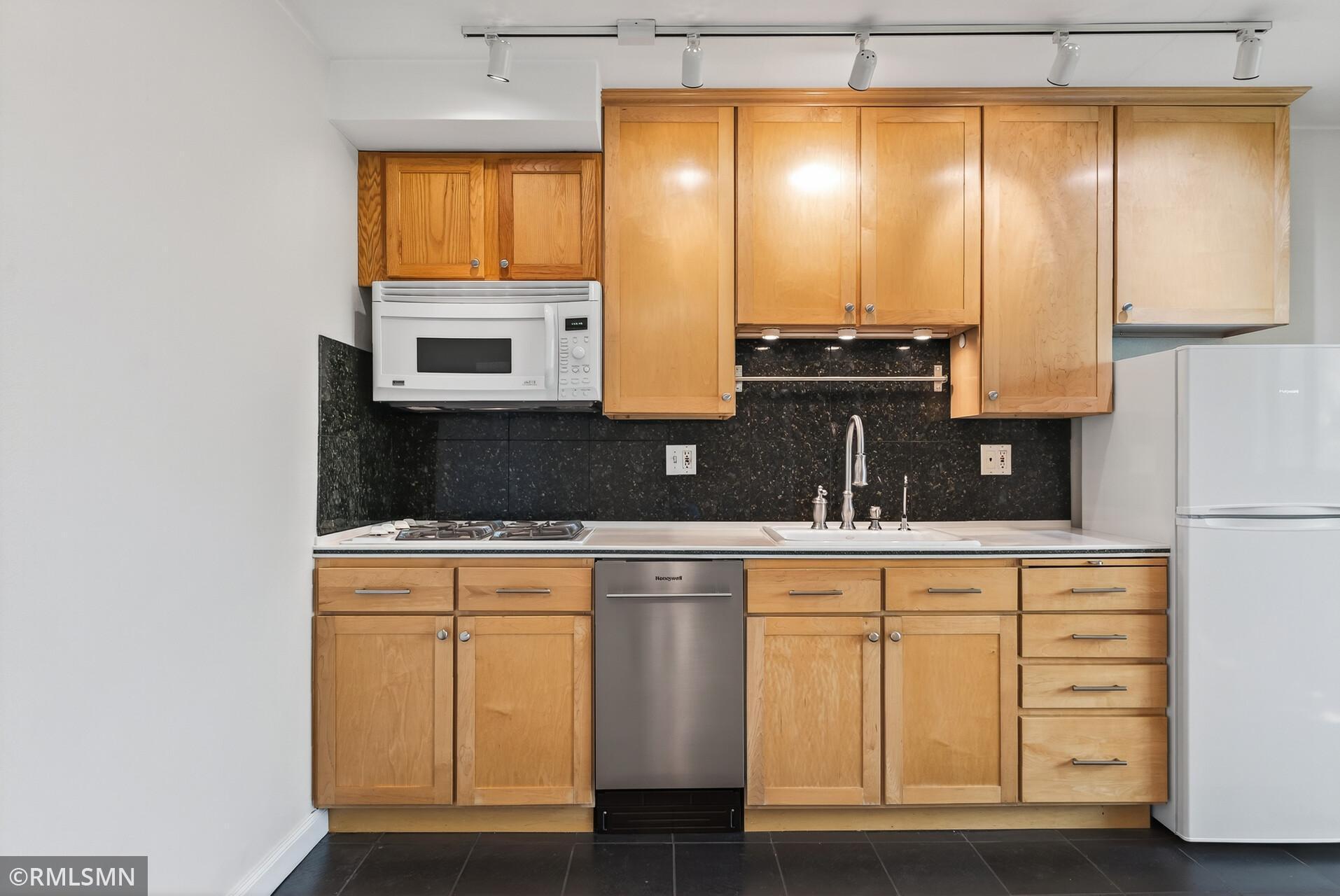 4430 W Lake Harriet Parkway Unit: 405