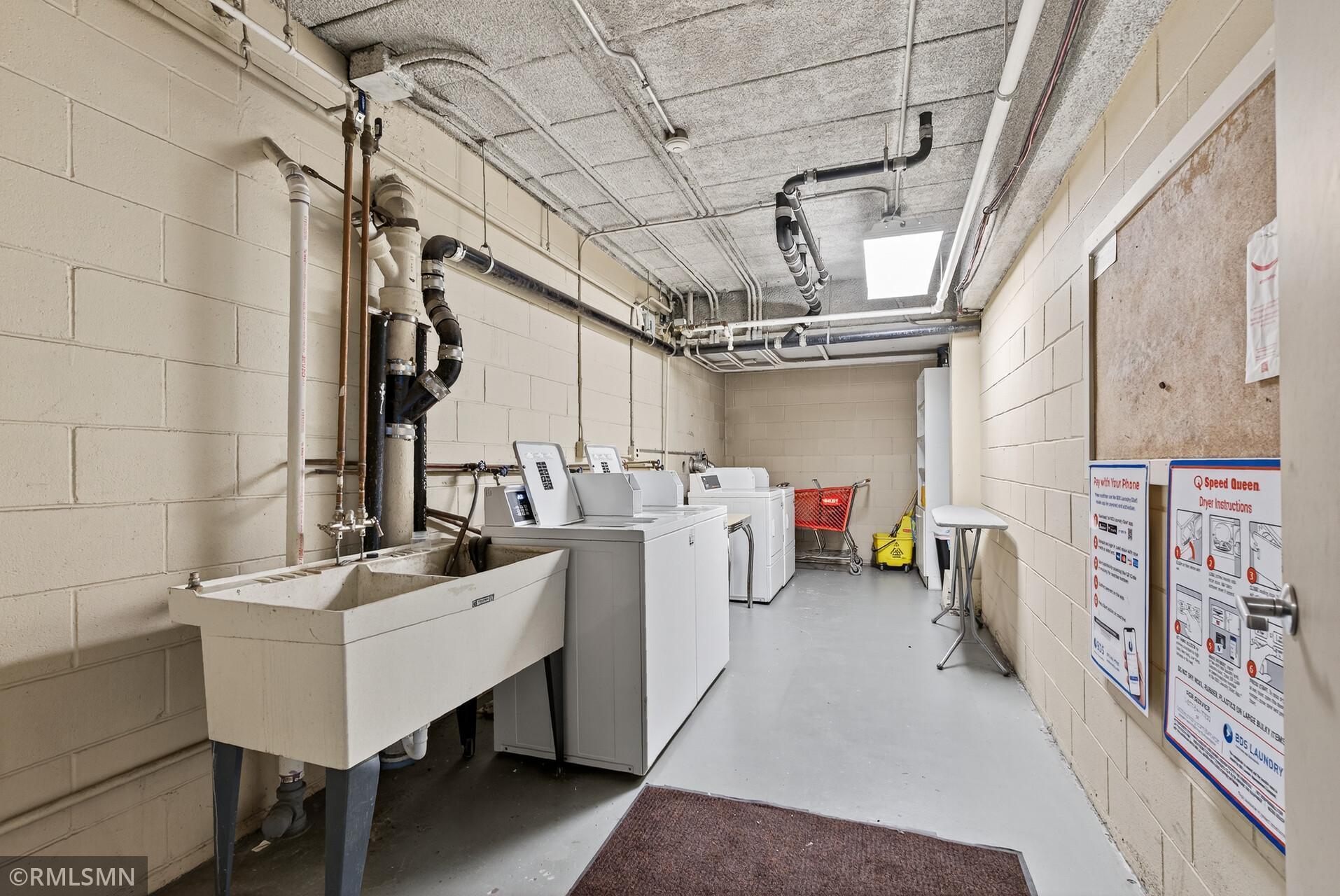 4430 W Lake Harriet Parkway Unit: 405