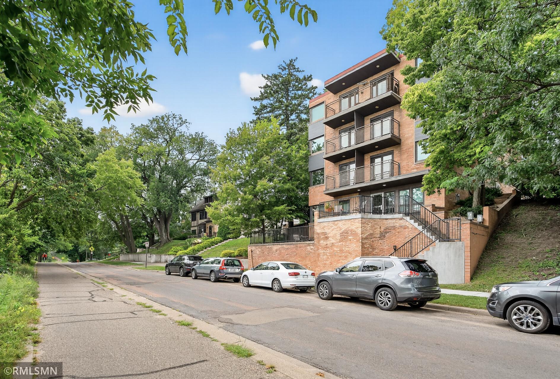 4430 W Lake Harriet Parkway Unit: 405