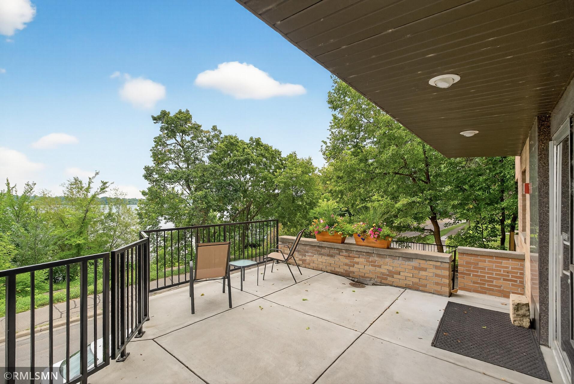 4430 W Lake Harriet Parkway Unit: 405