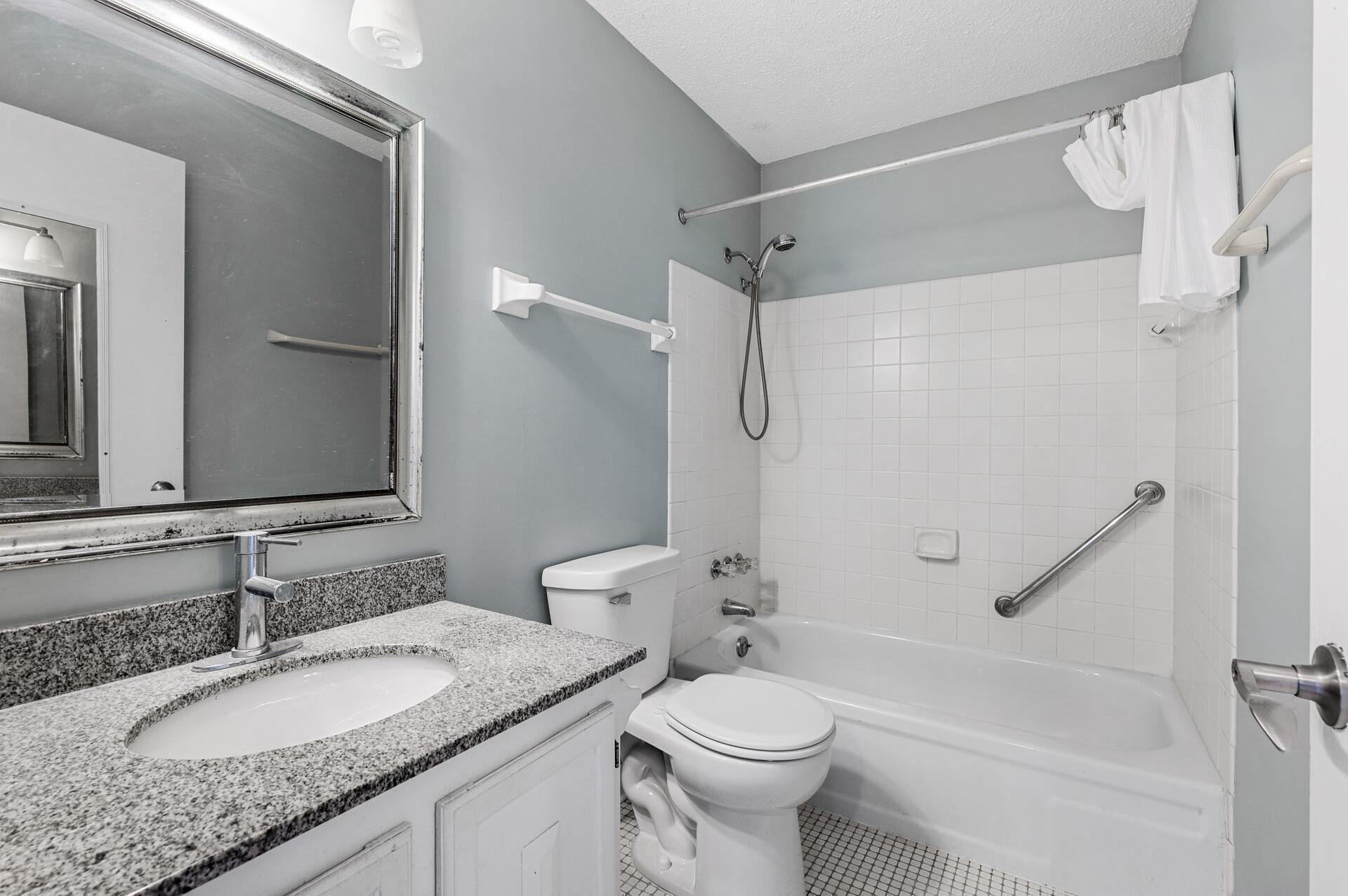 4001 Heritage Hills Drive Unit: 205