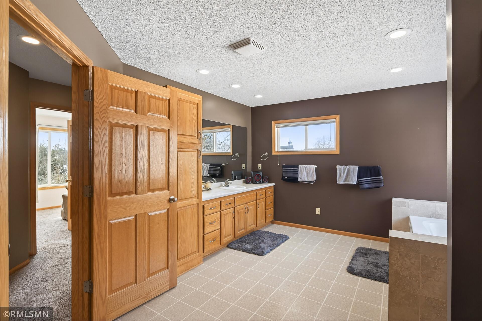 4057 Highland Avenue