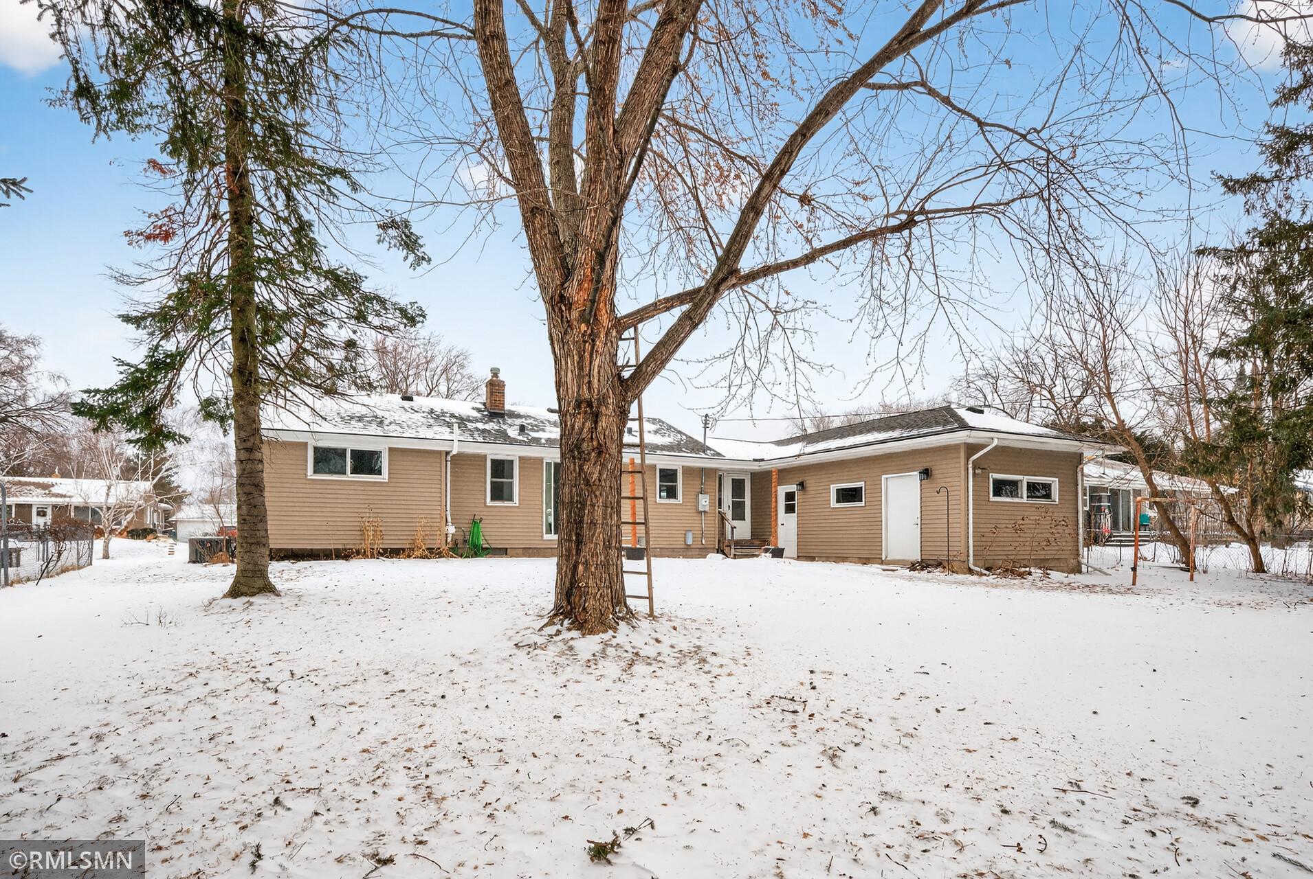 1084 Edgewater Avenue