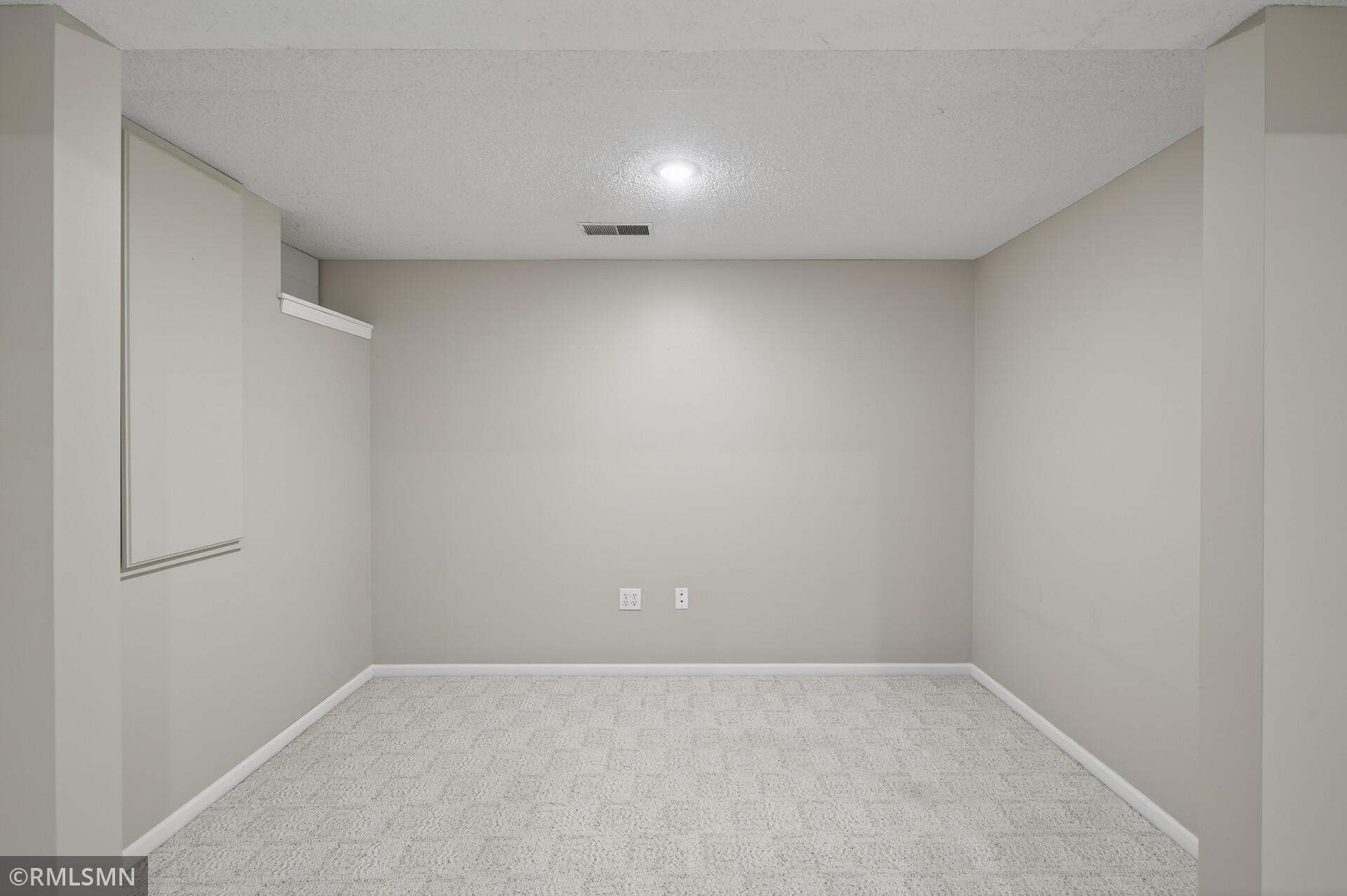 10005 Antrim Court