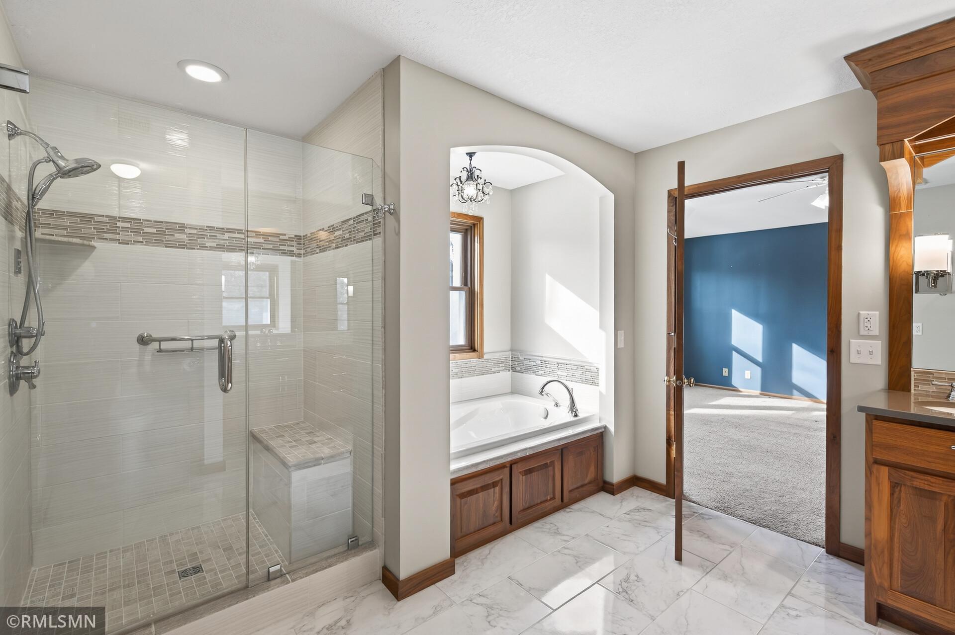 10005 Antrim Court
