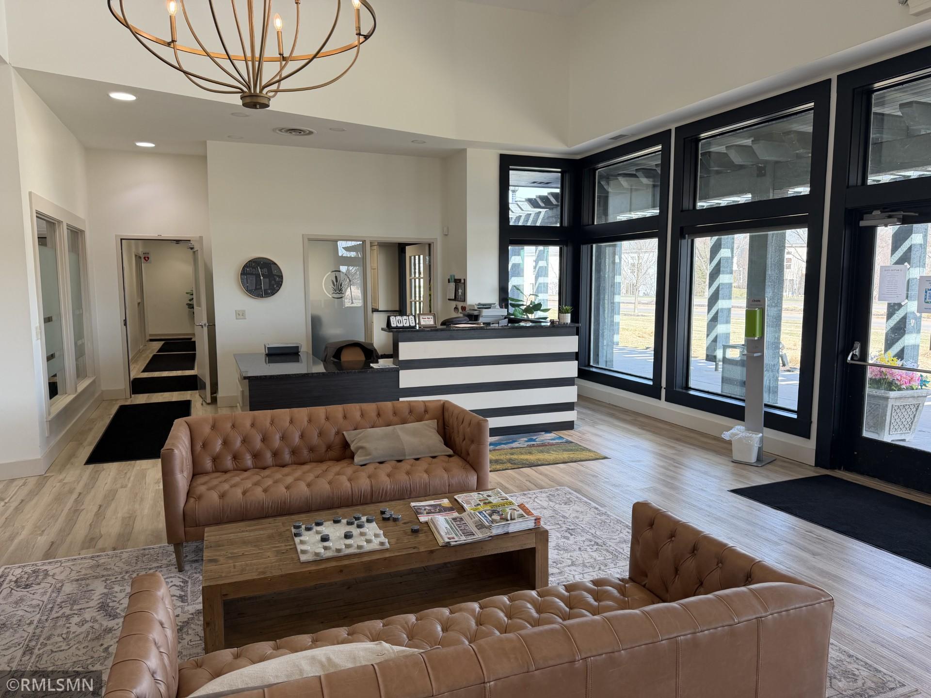 15739 Farnham Avenue N