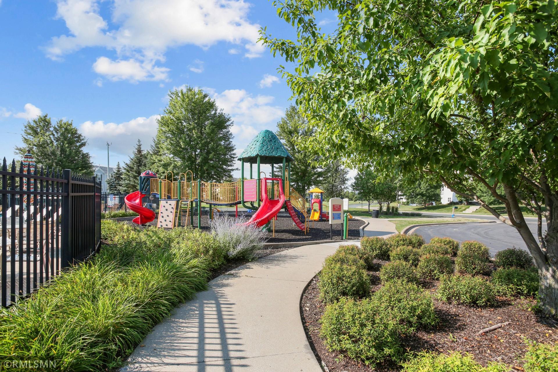 15739 Farnham Avenue N