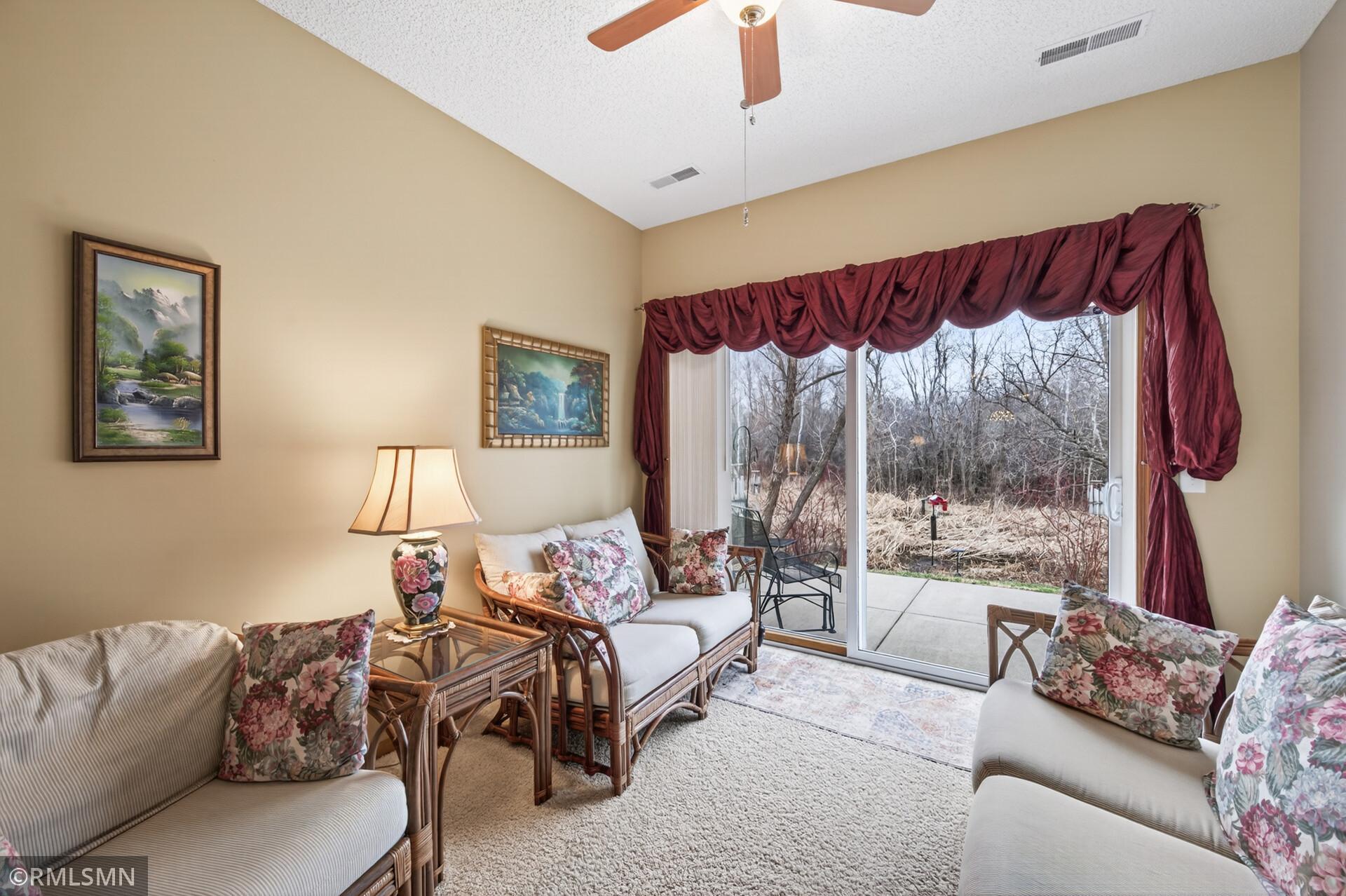 15739 Farnham Avenue N